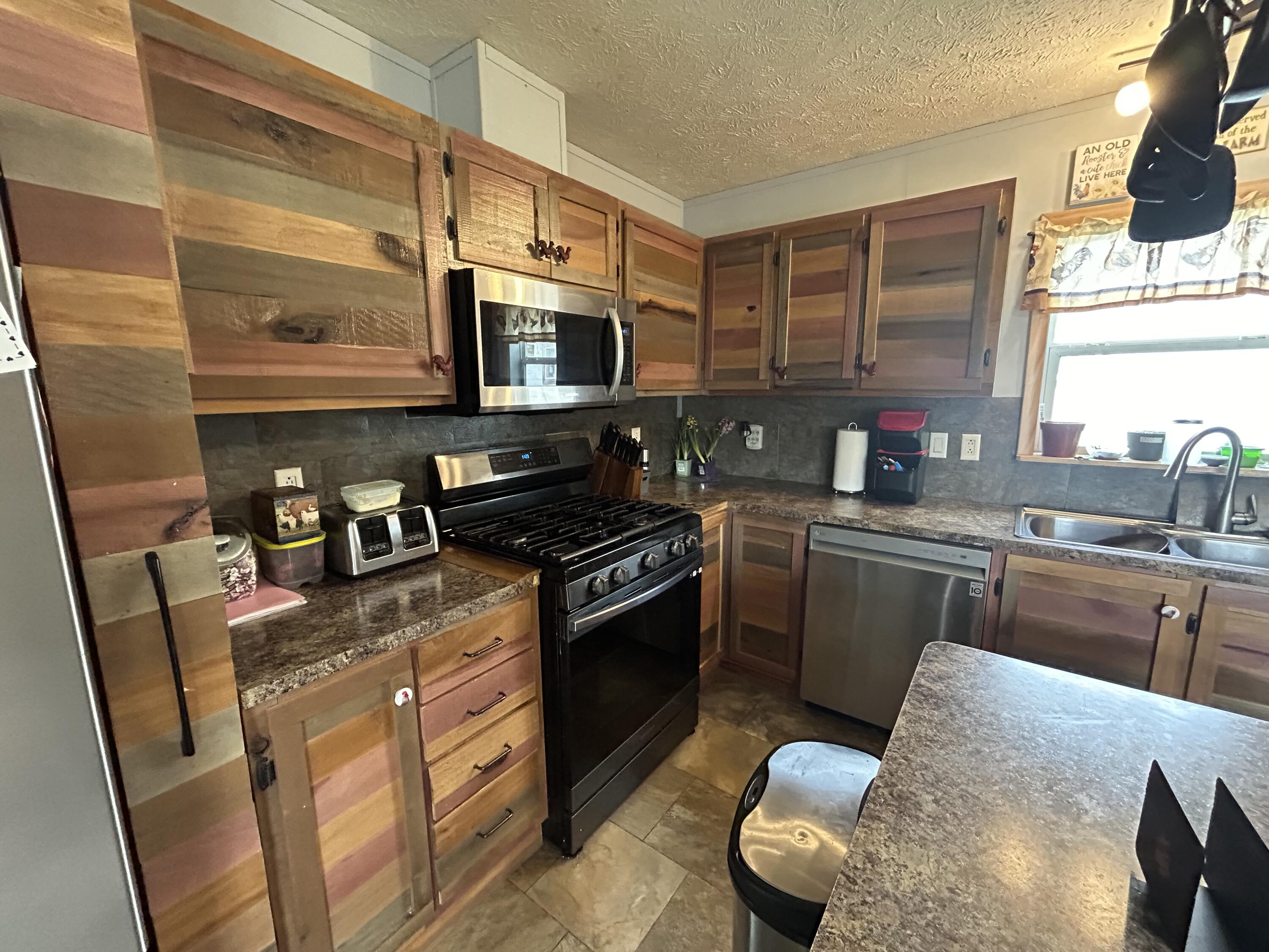 1401 S Main Lot 14 St