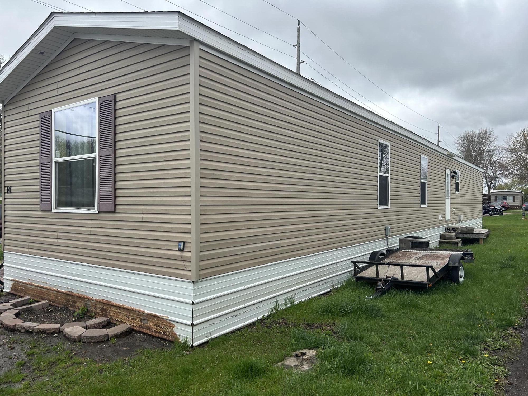 1401 S Main Lot 14 St