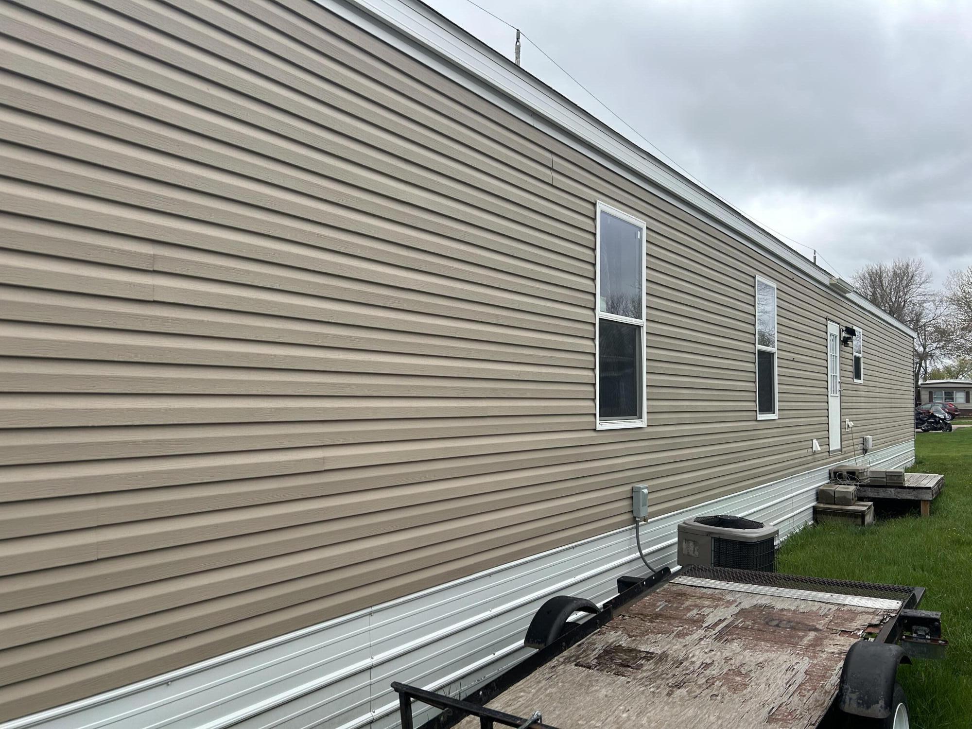 1401 S Main Lot 14 St