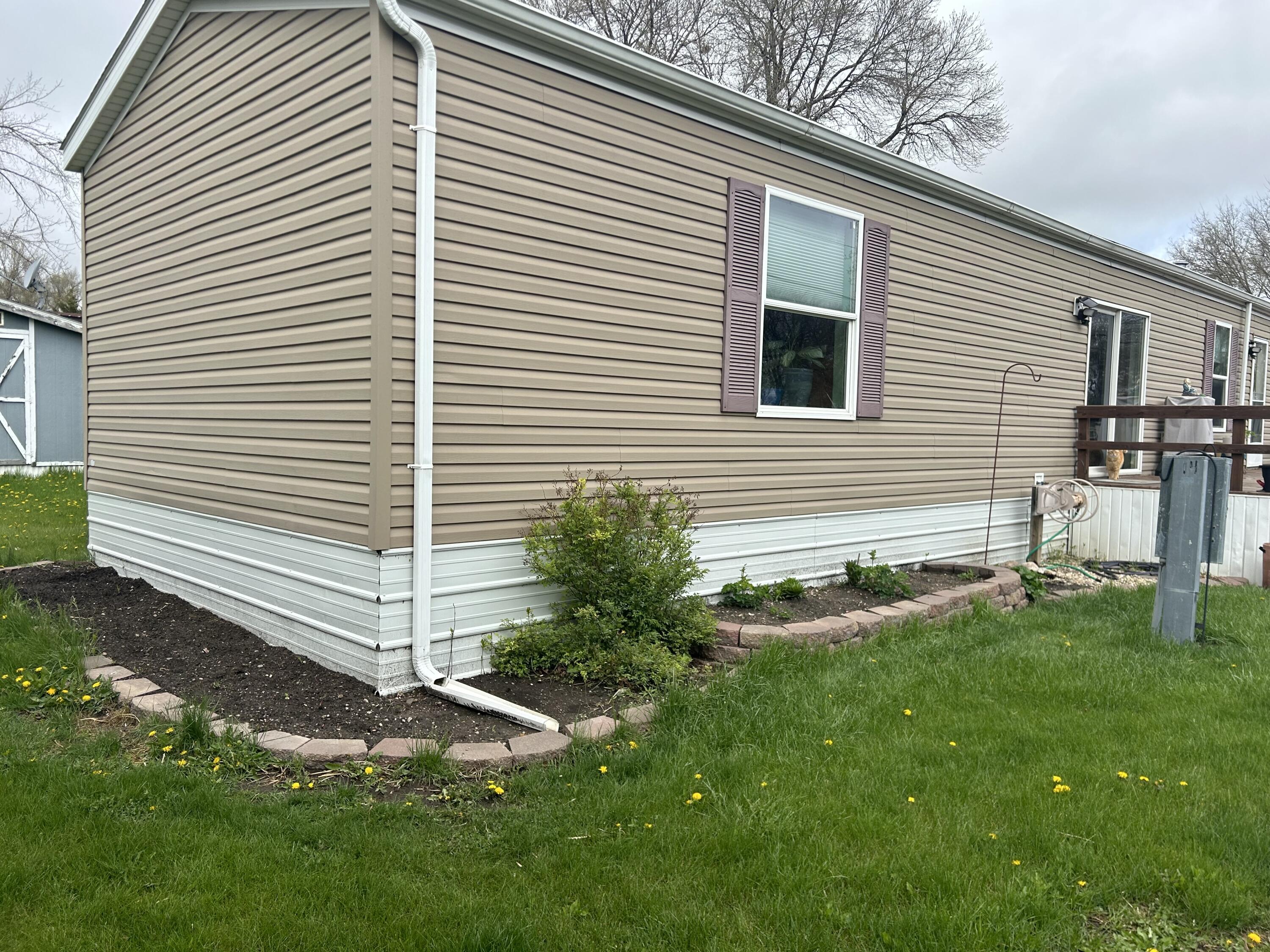 1401 S Main Lot 14 St