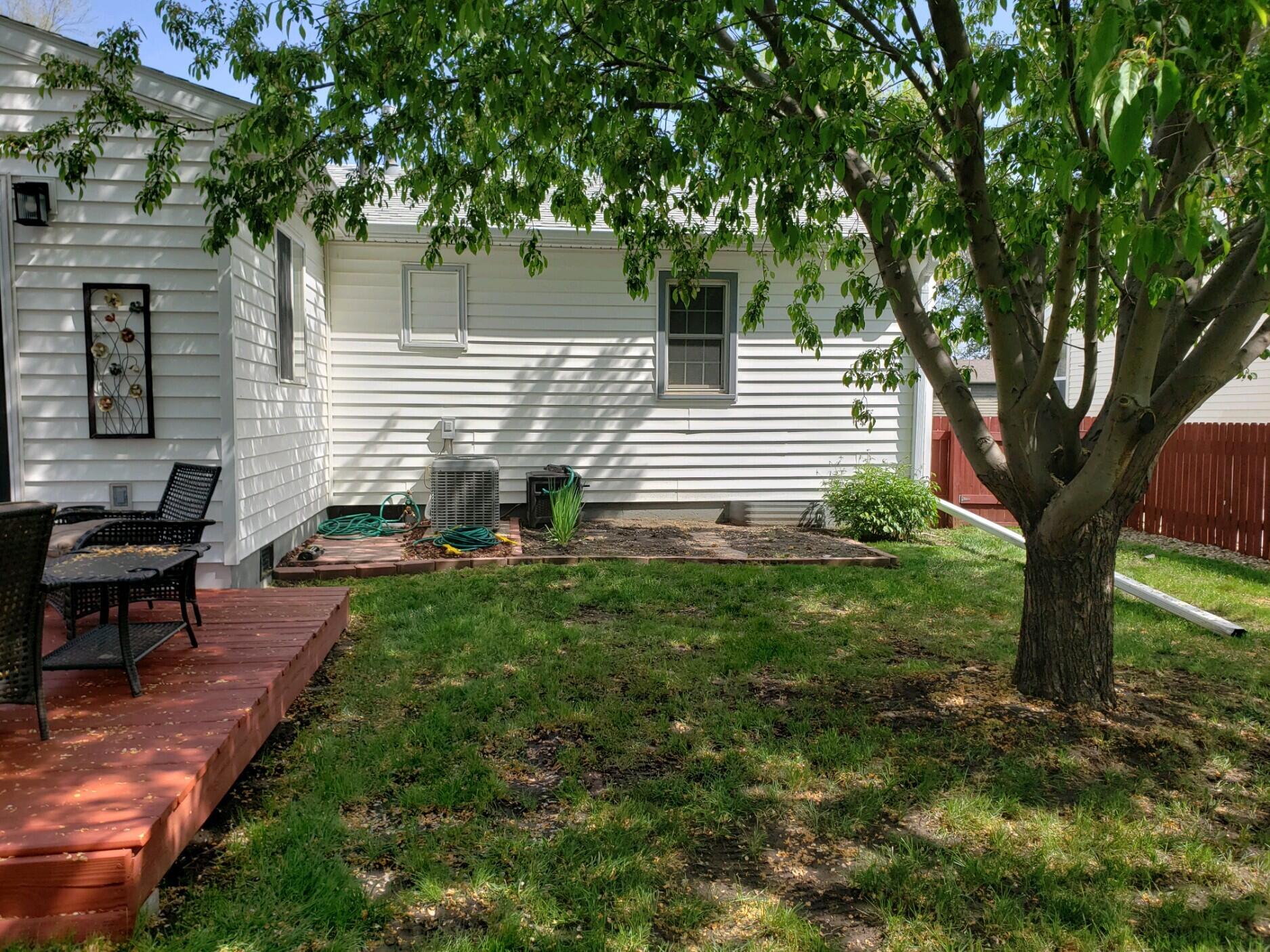 1501 Bridle Dr