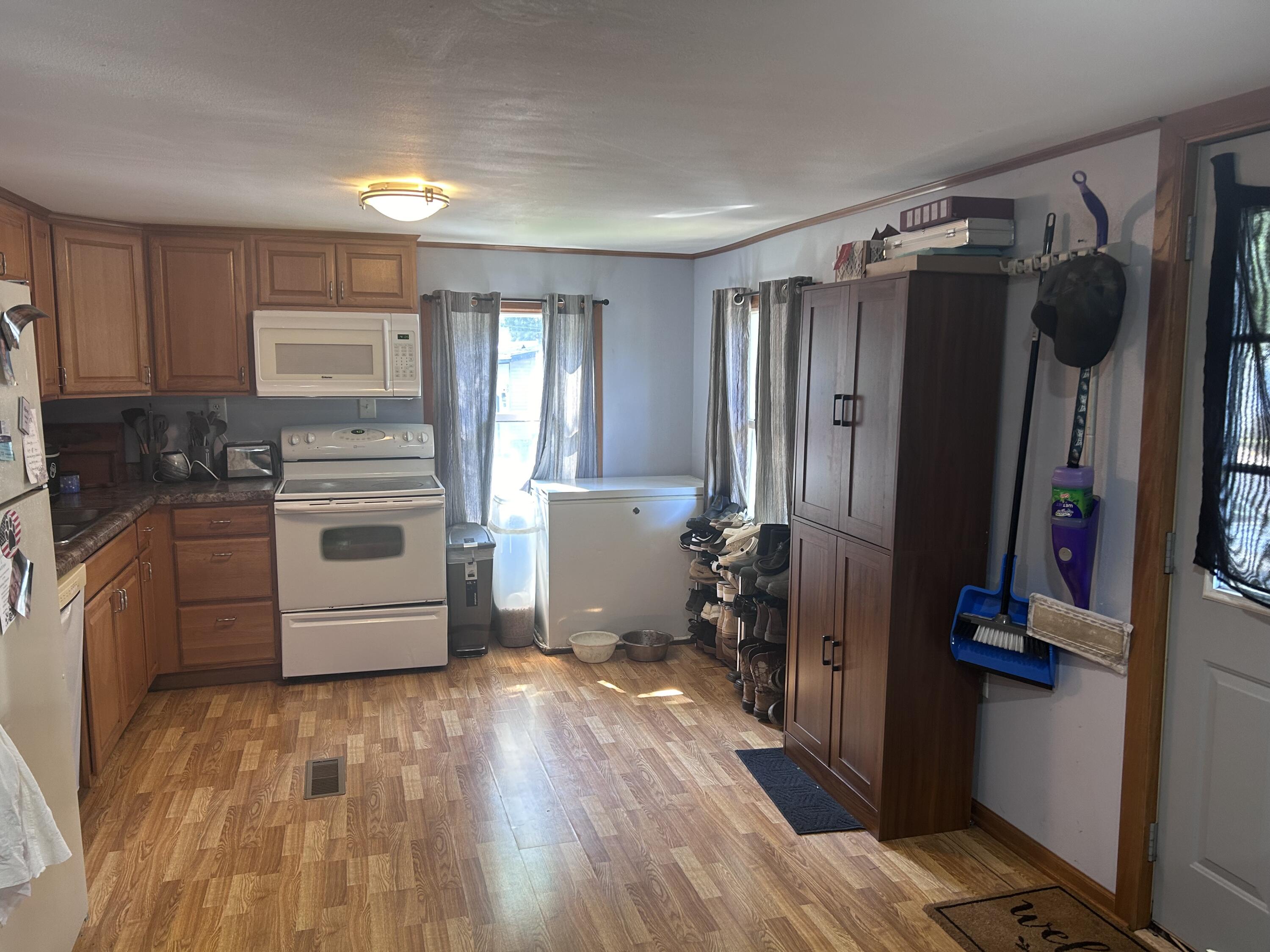 1401 S Main Lot 127 St