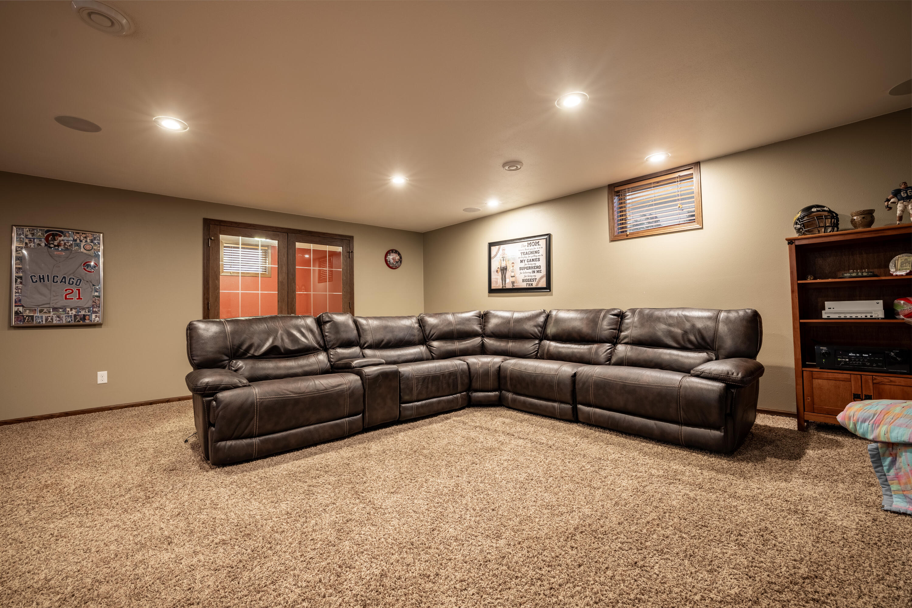 1513 Kemper Ave