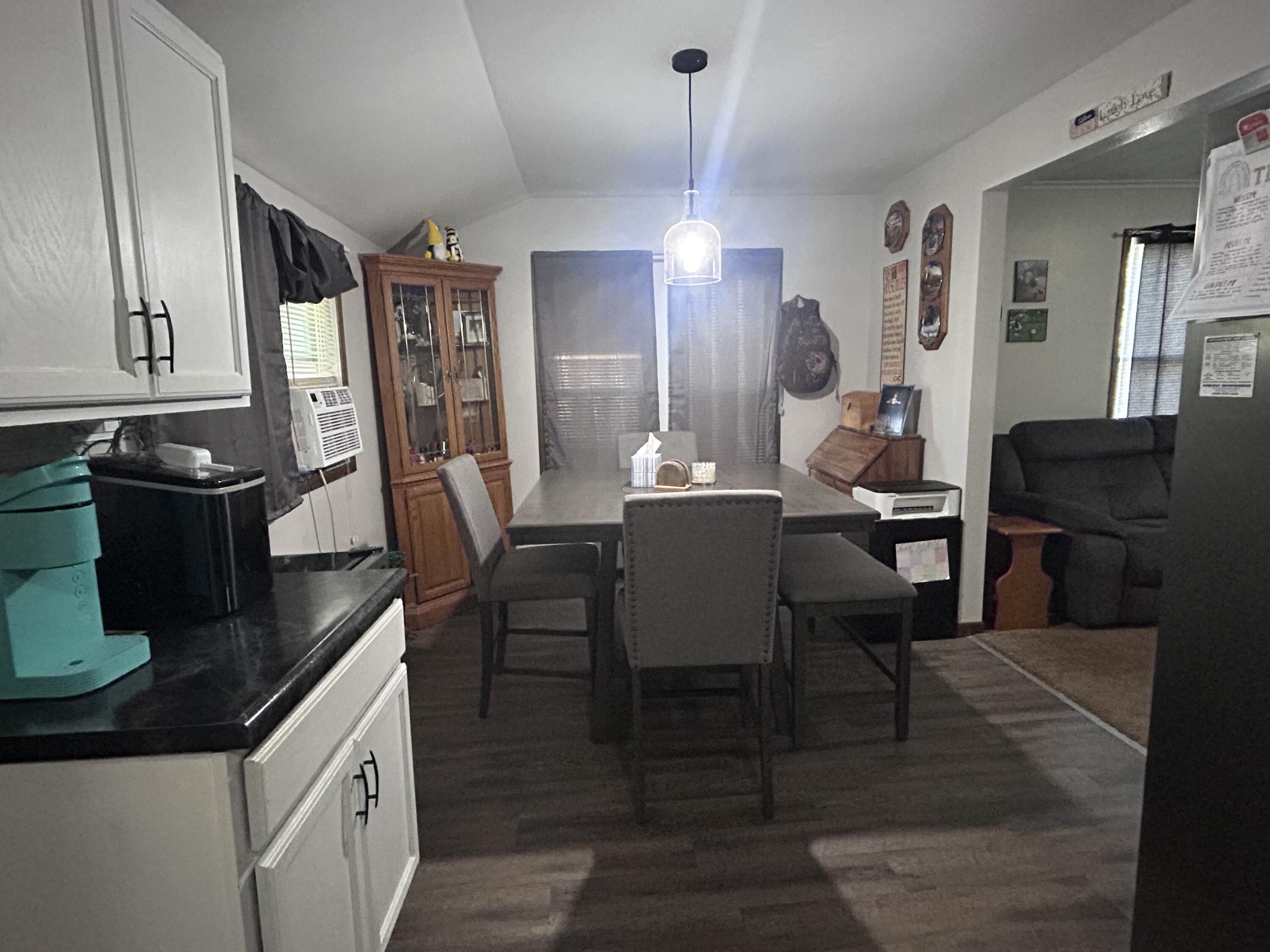 808 E Ash Ave