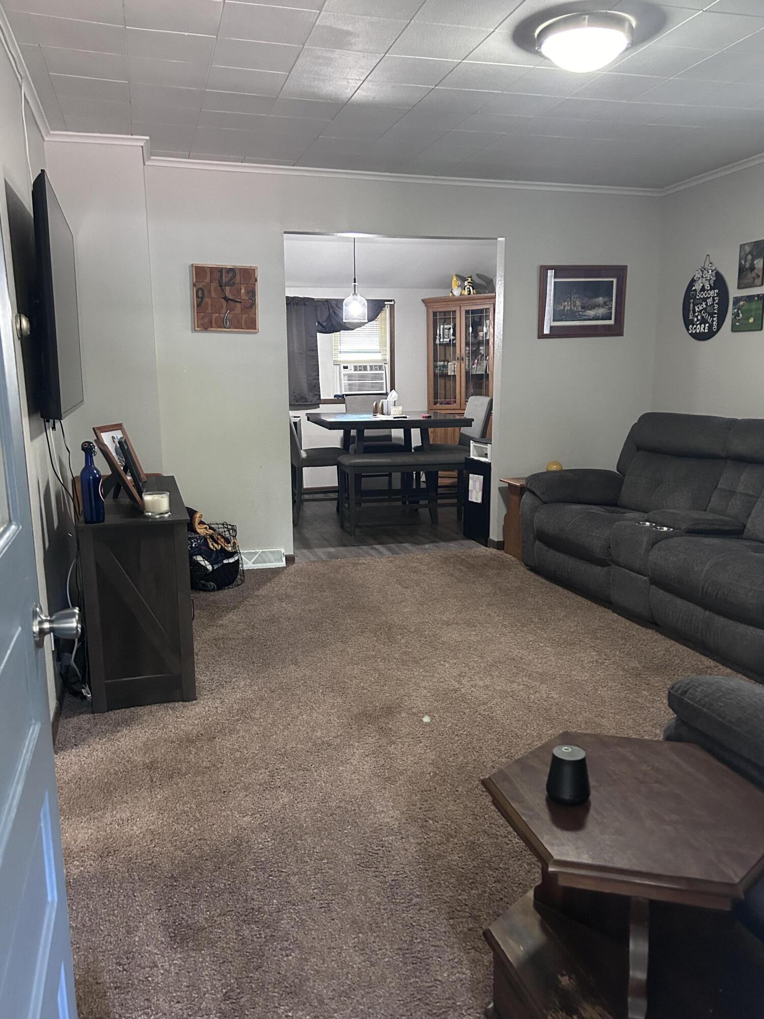 808 E Ash Ave