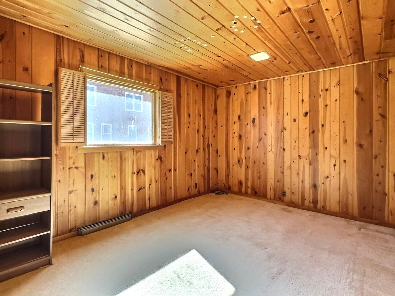 211 N Main St
