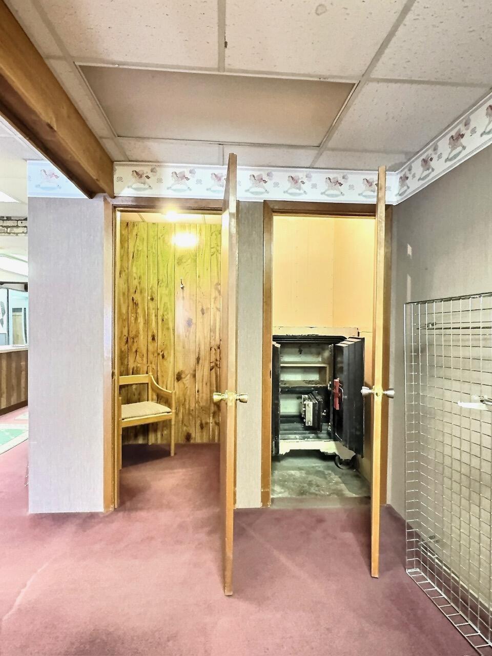 211 N Main St