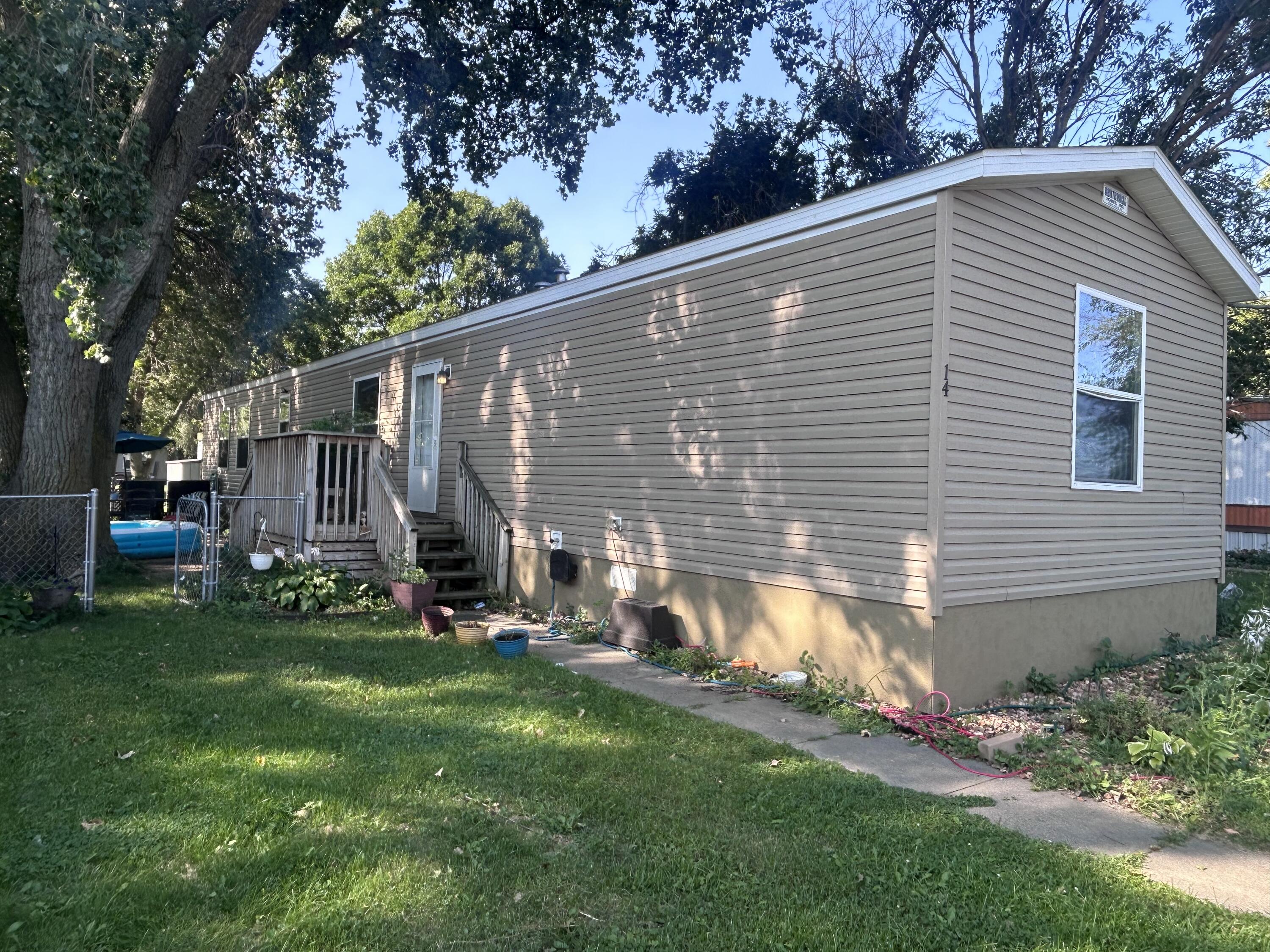 1901 Loma Linda #14 Dr