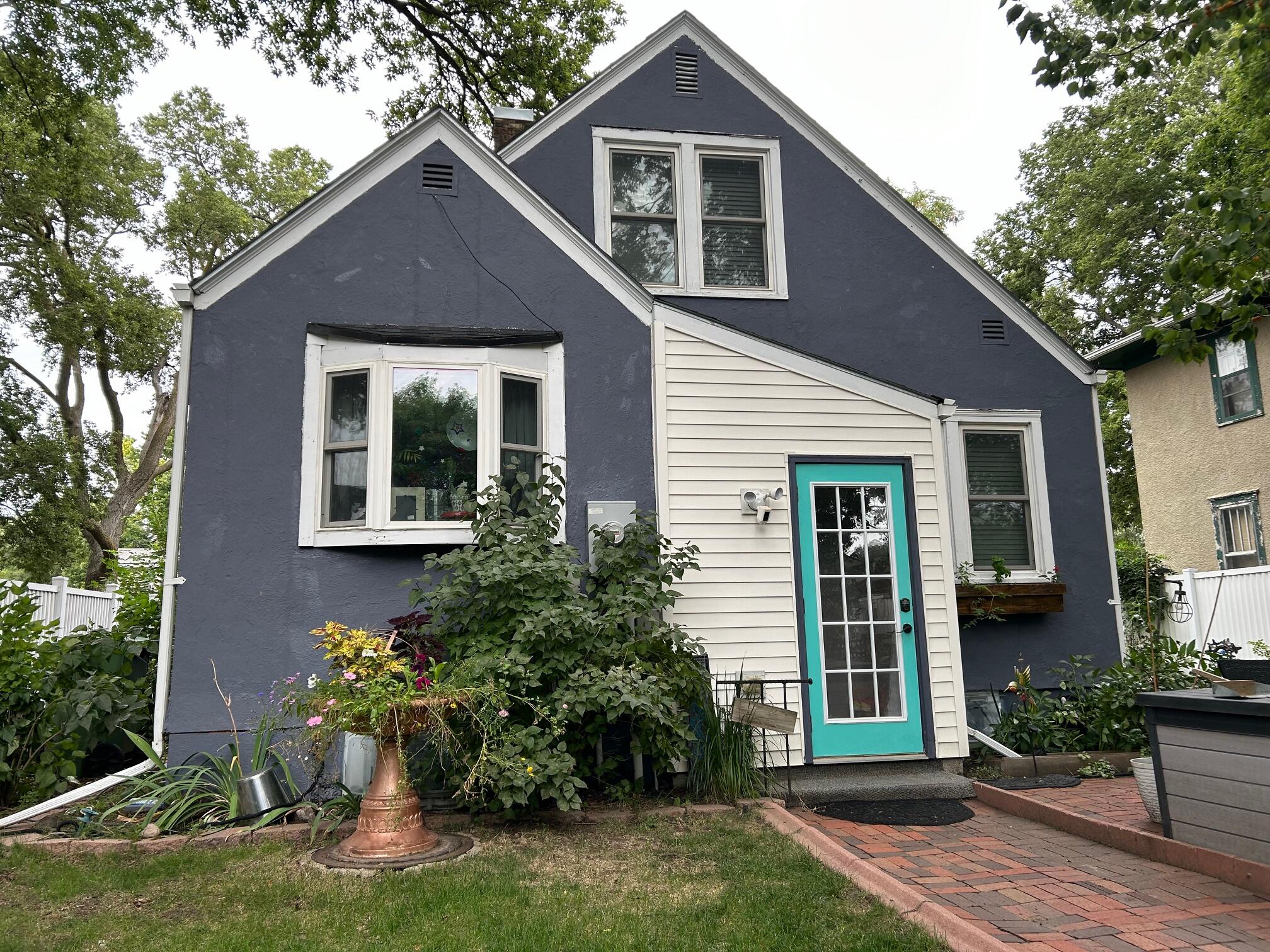 207 W 11th Ave