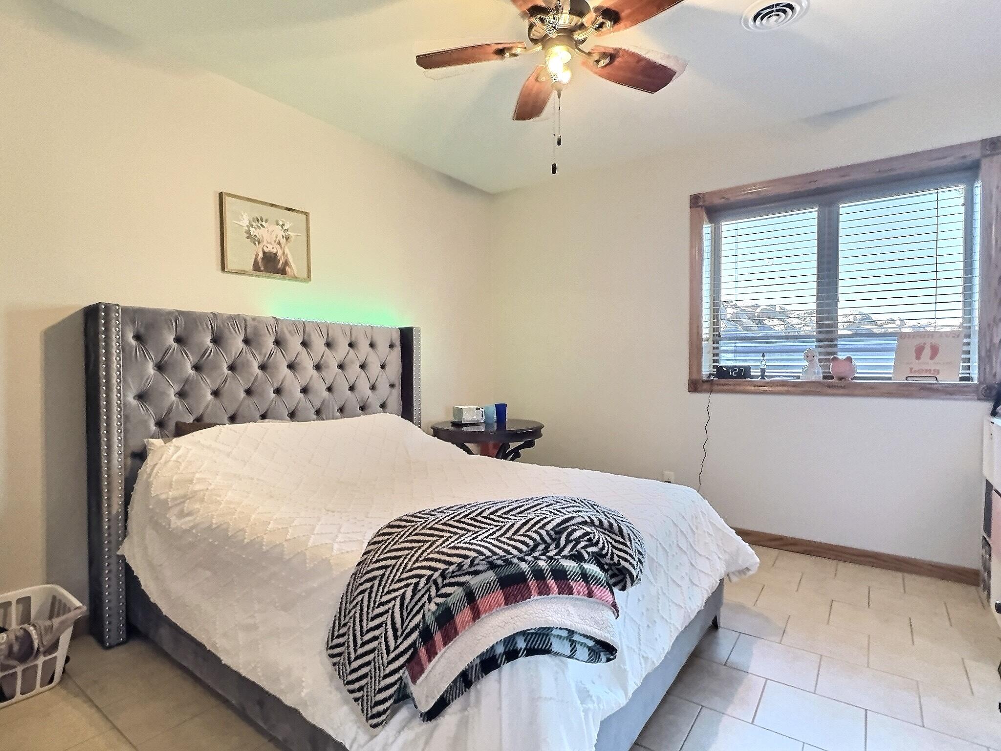 2404 Dean Dr