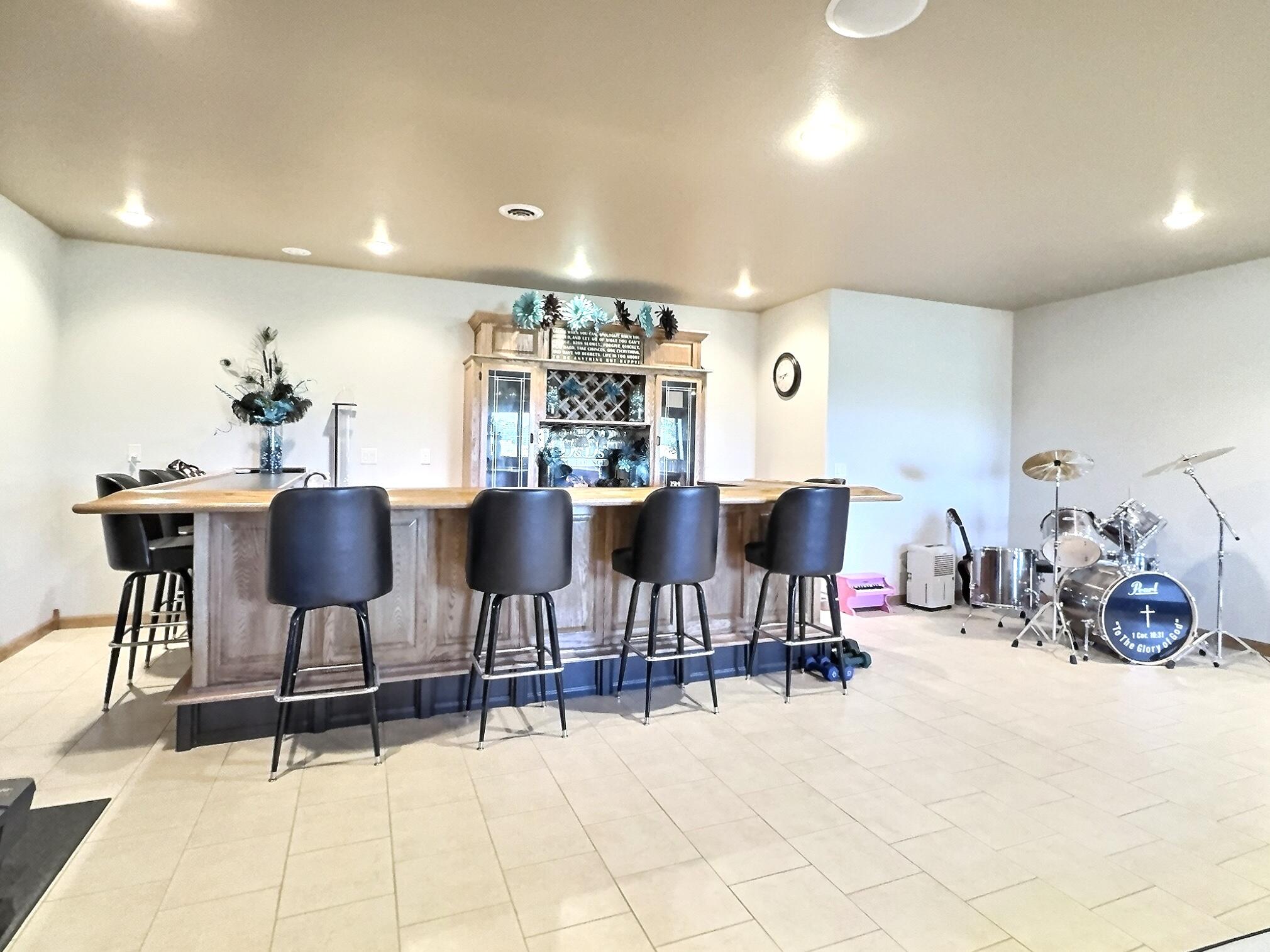 2404 Dean Dr