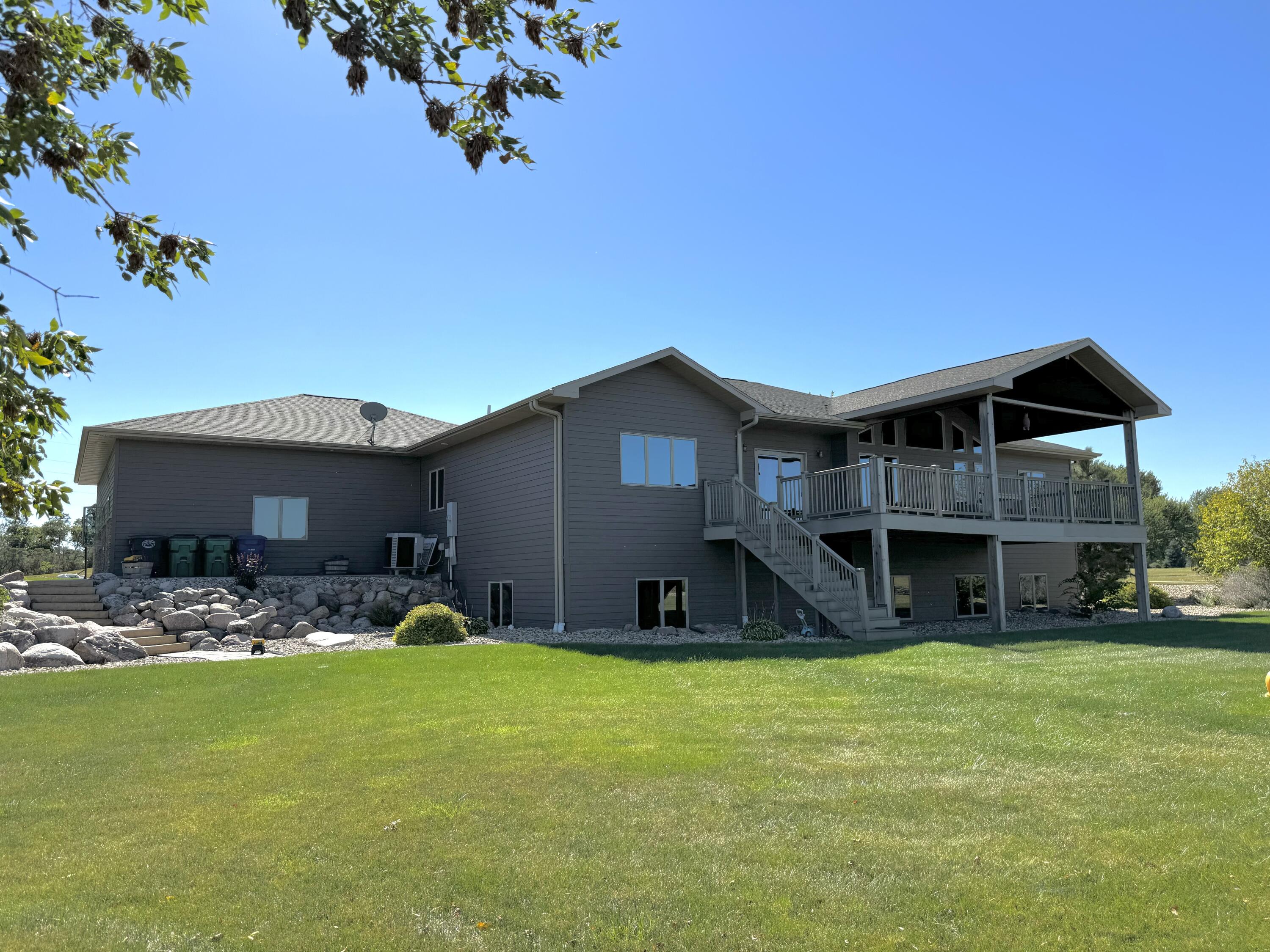 2404 Dean Dr