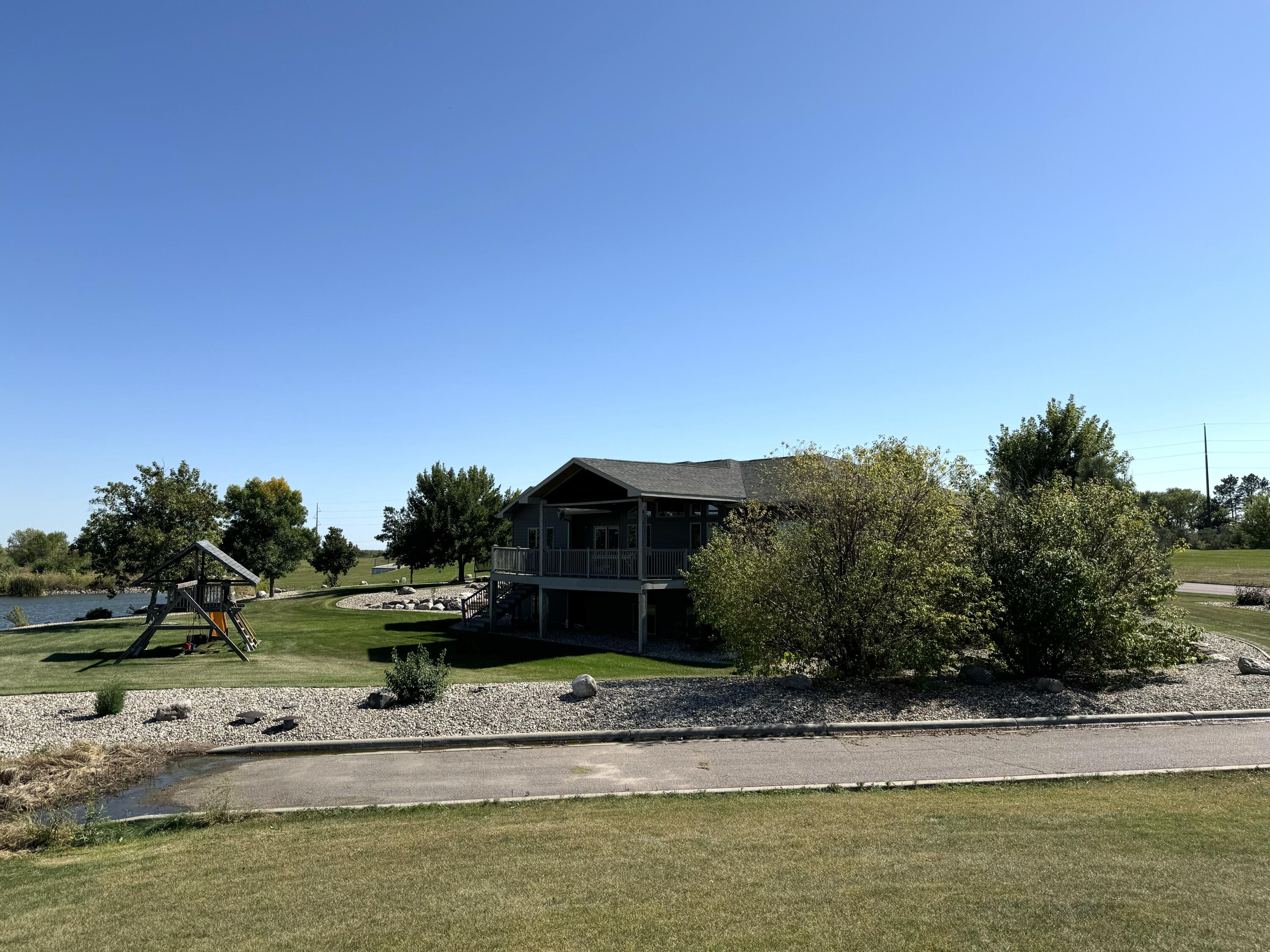 2404 Dean Dr