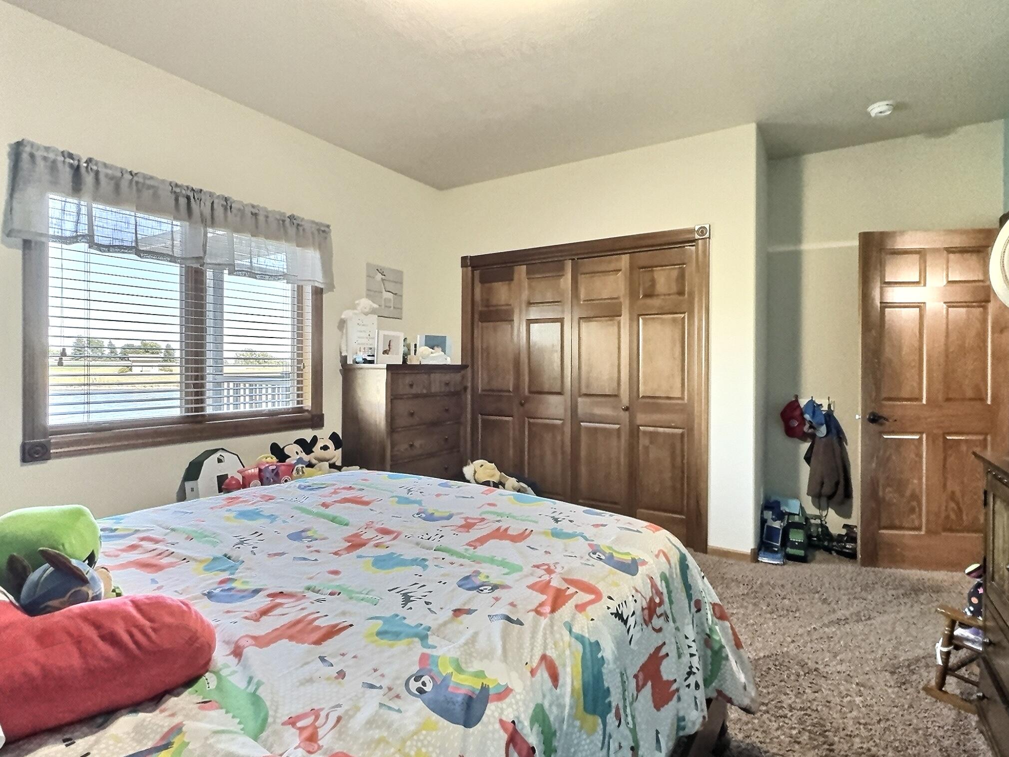 2404 Dean Dr