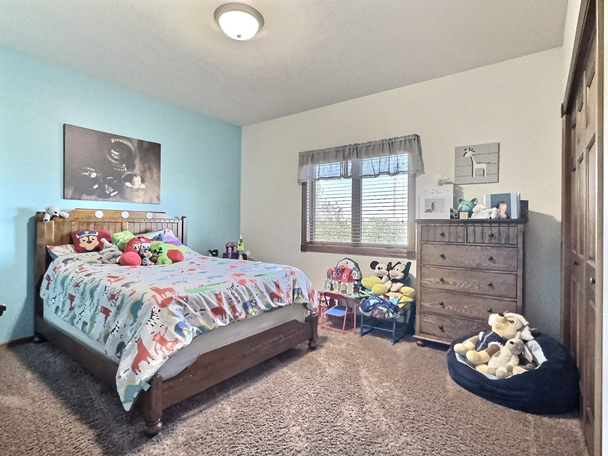 2404 Dean Dr
