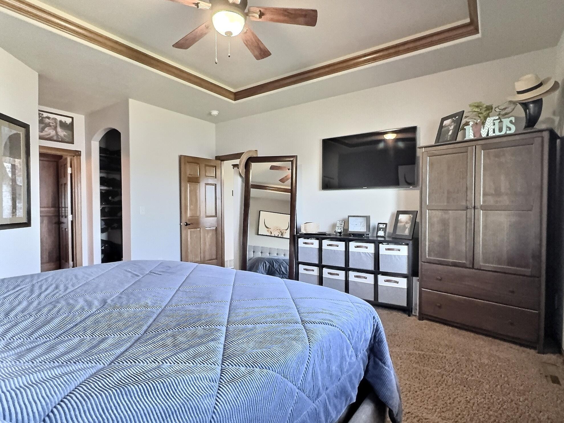 2404 Dean Dr