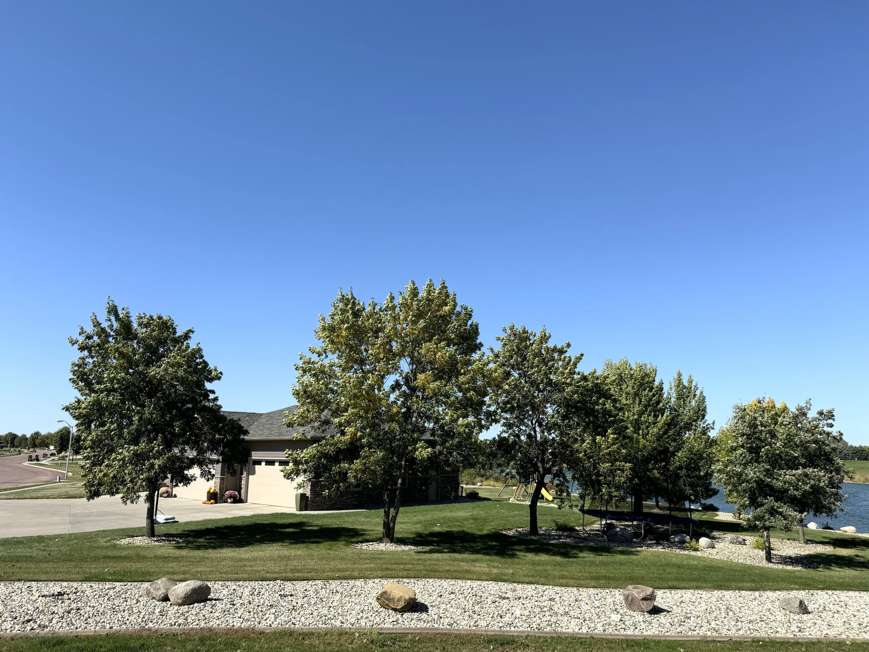 2404 Dean Dr