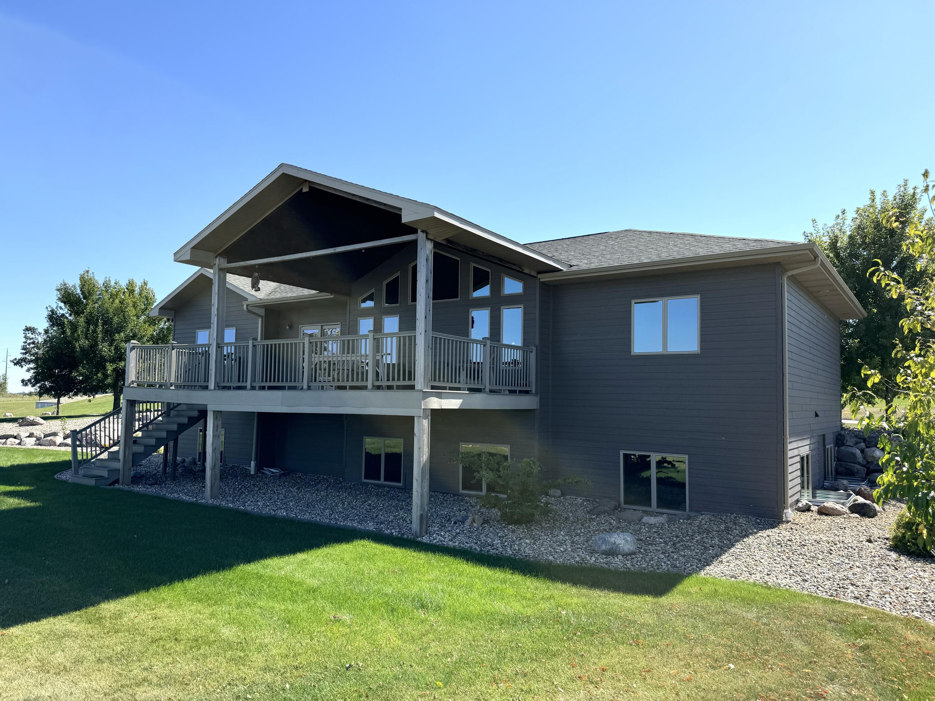 2404 Dean Dr