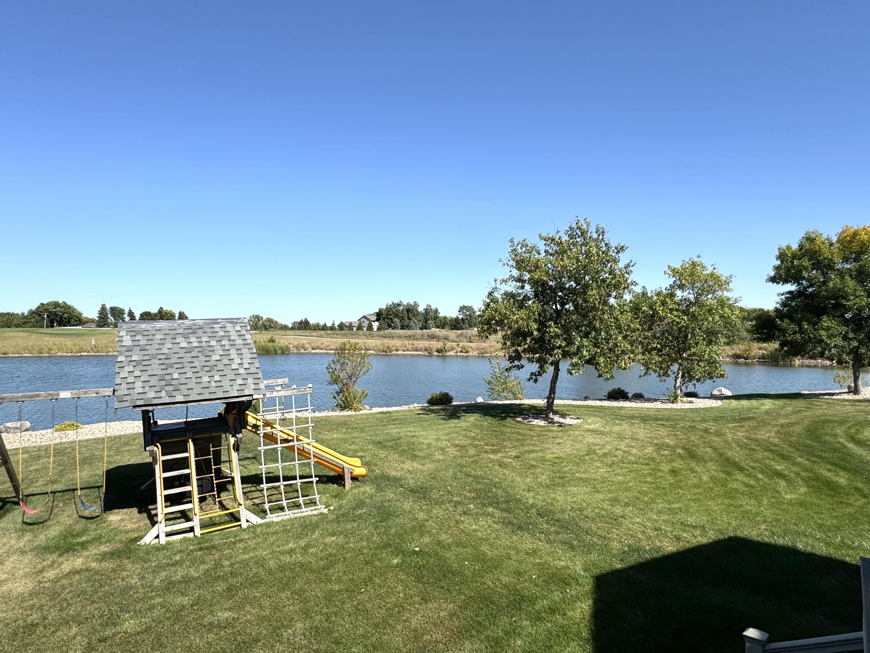 2404 Dean Dr