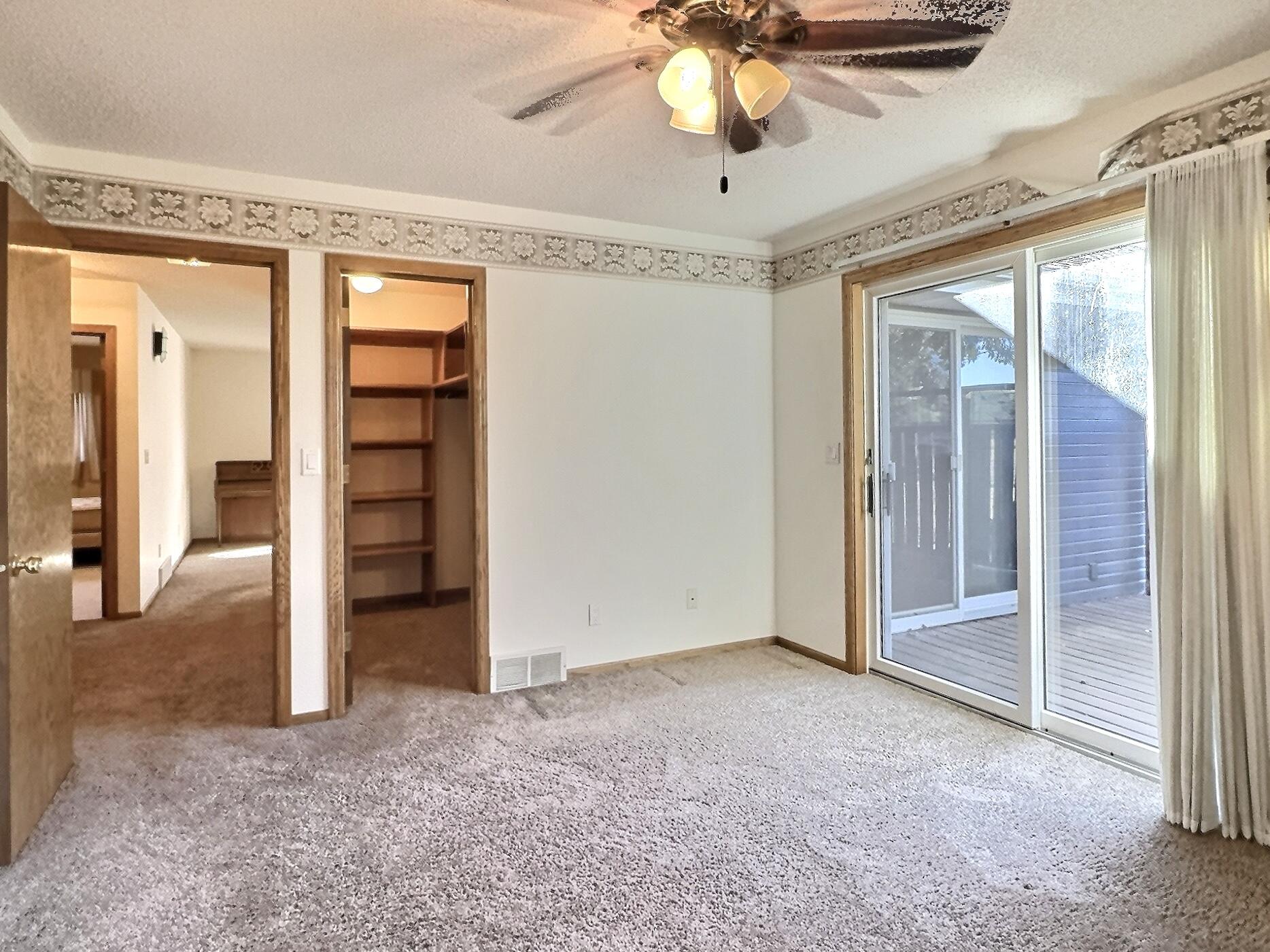 1300 Roland Ln