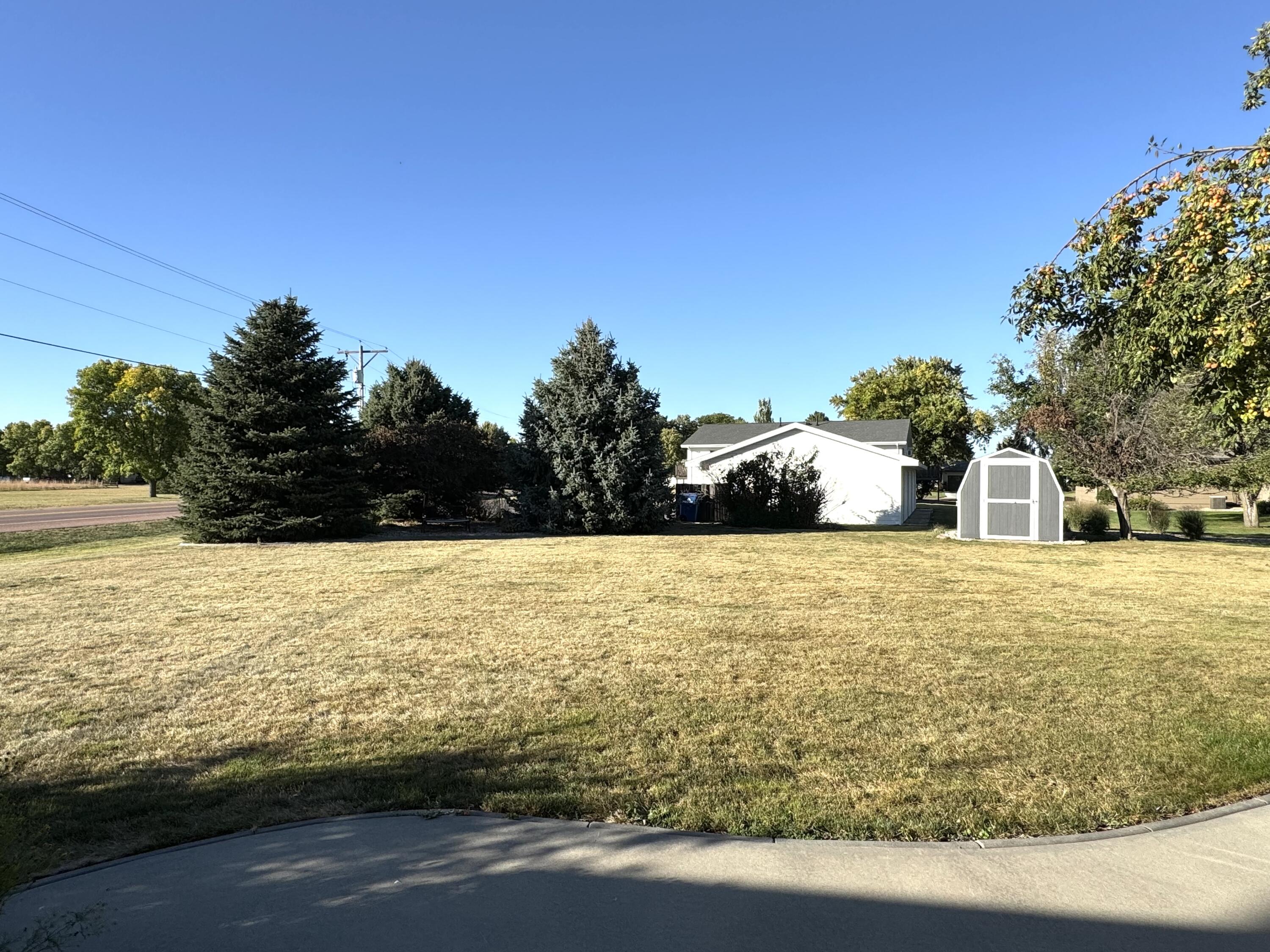 1300 Roland Ln
