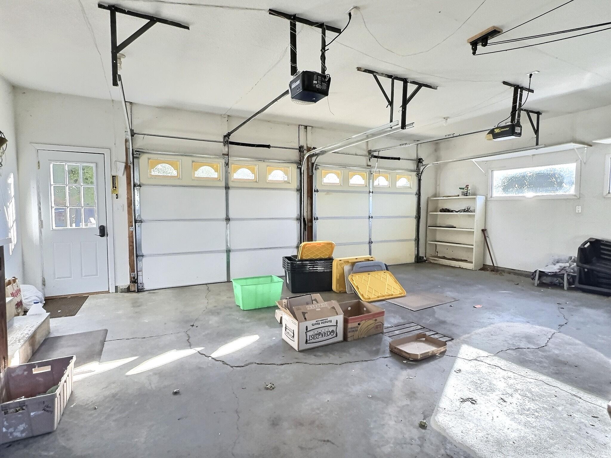 1300 Roland Ln