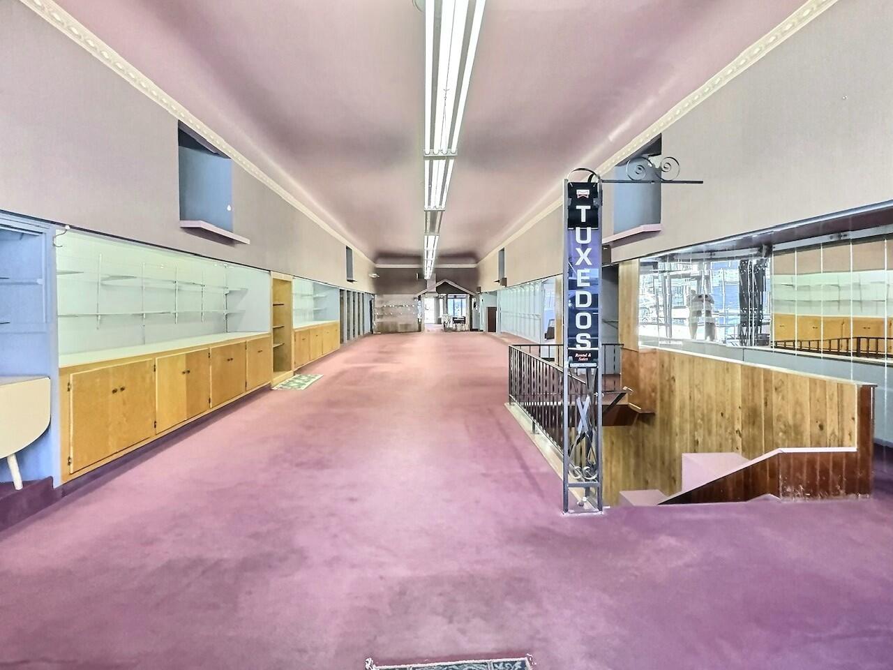211 N Main St