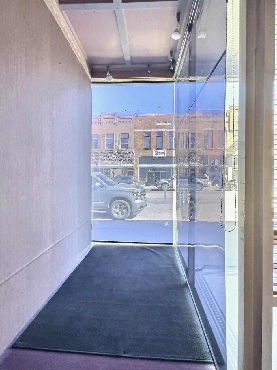 211 N Main St