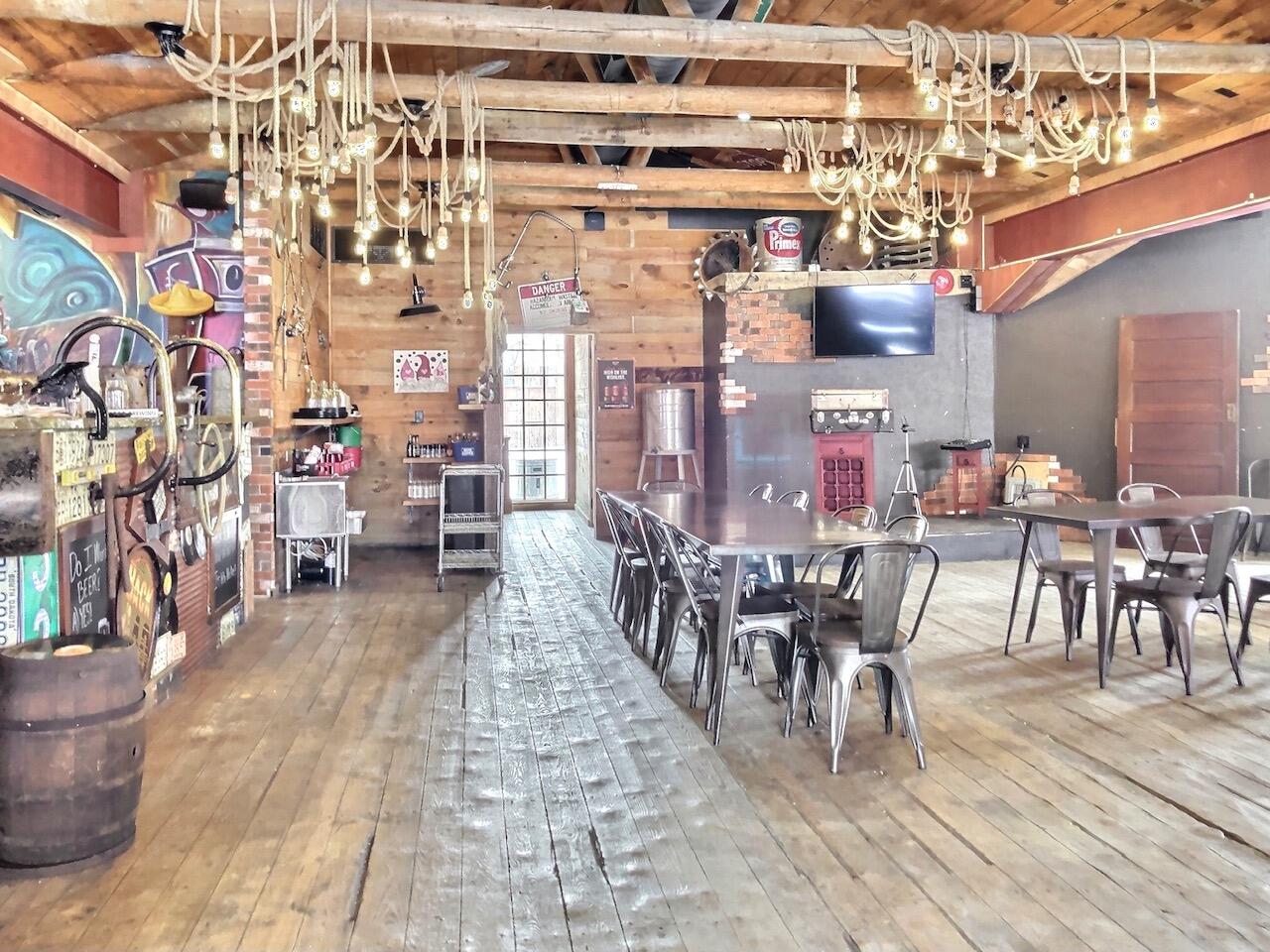 511 N Main St