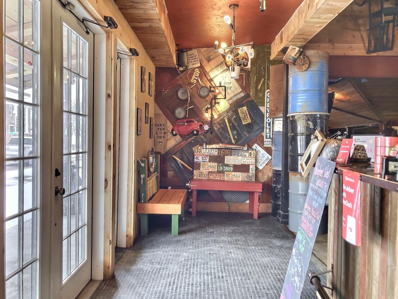 511 N Main St