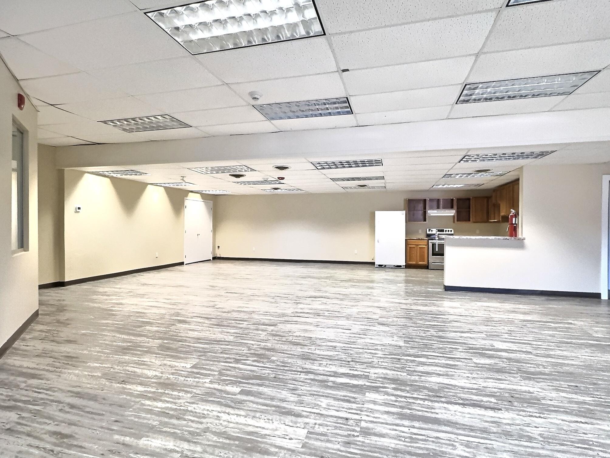 1109 N Main St