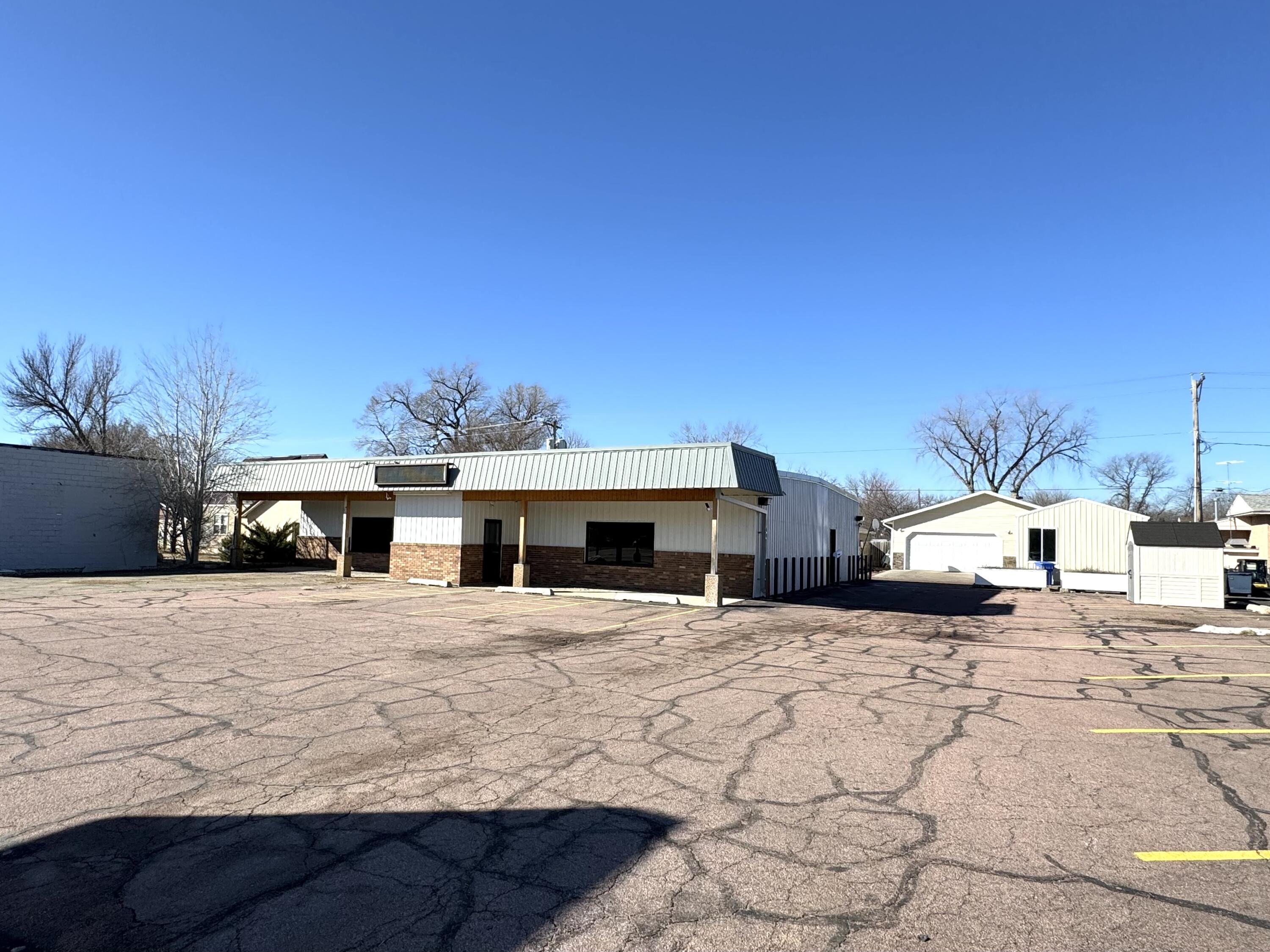 1109 N Main St