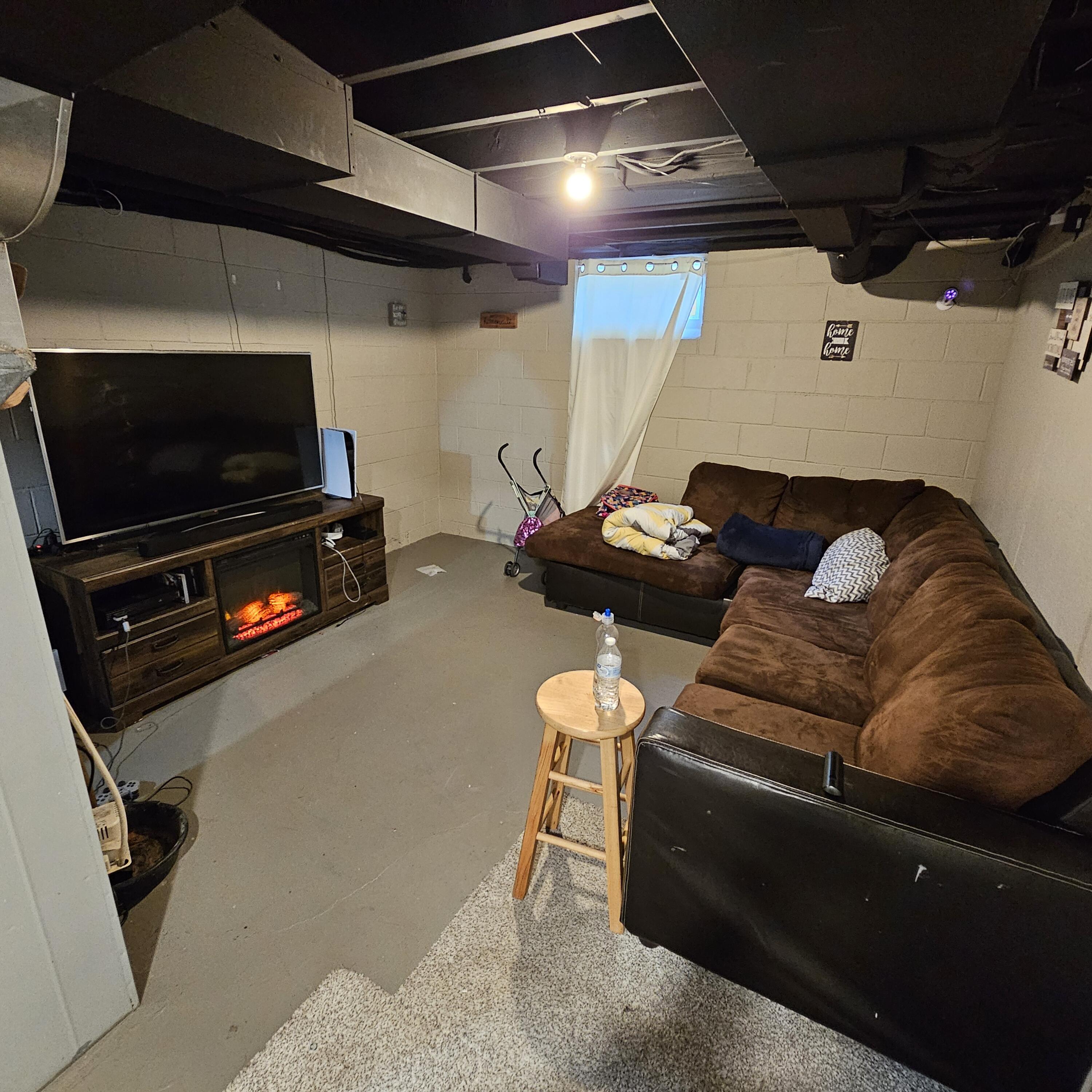 623 E 5th Ave