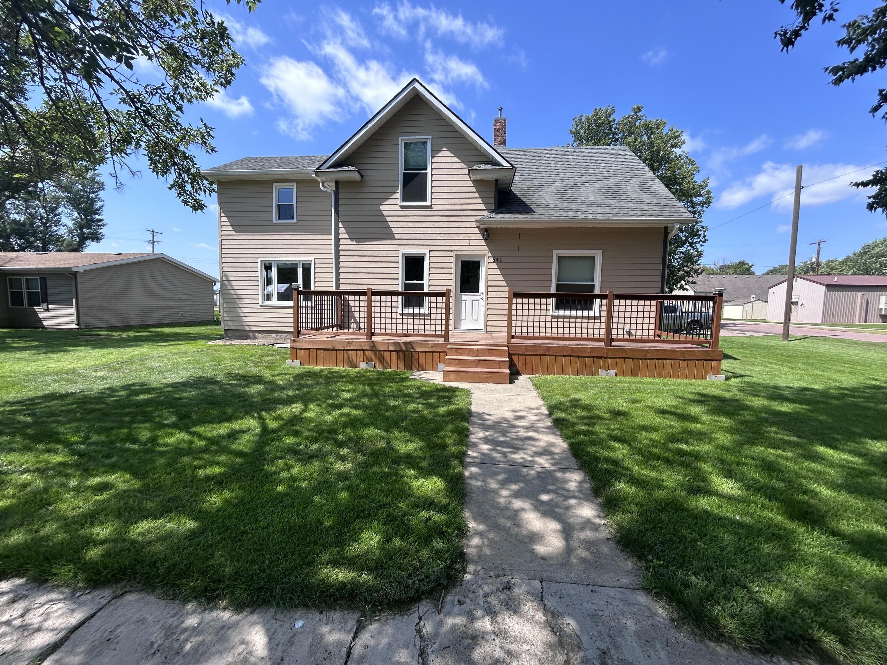 541 Poplar St
