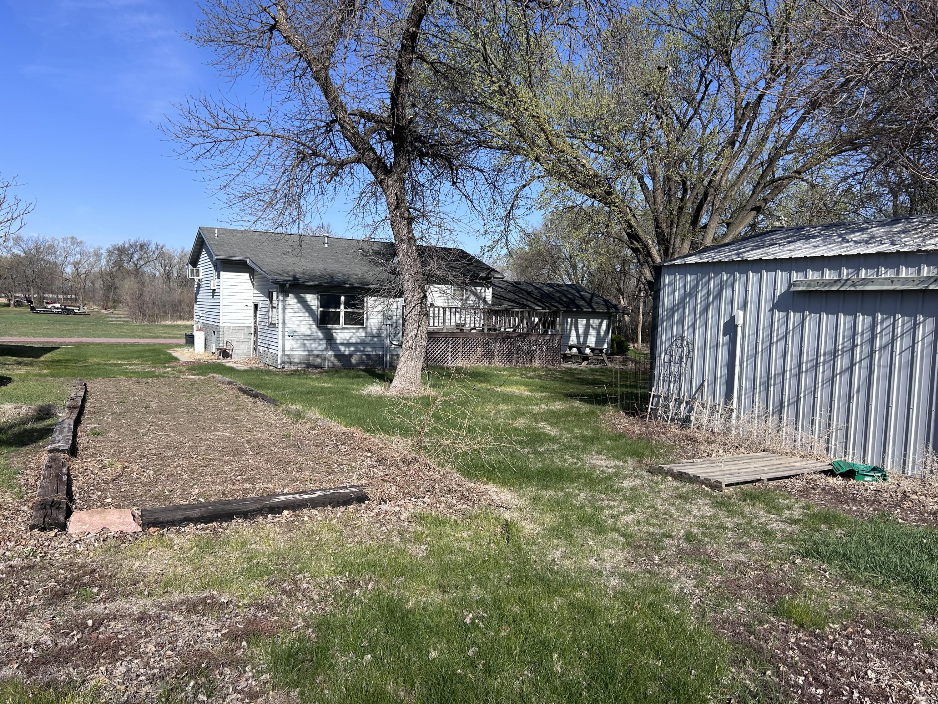 1008 Henderson Ave