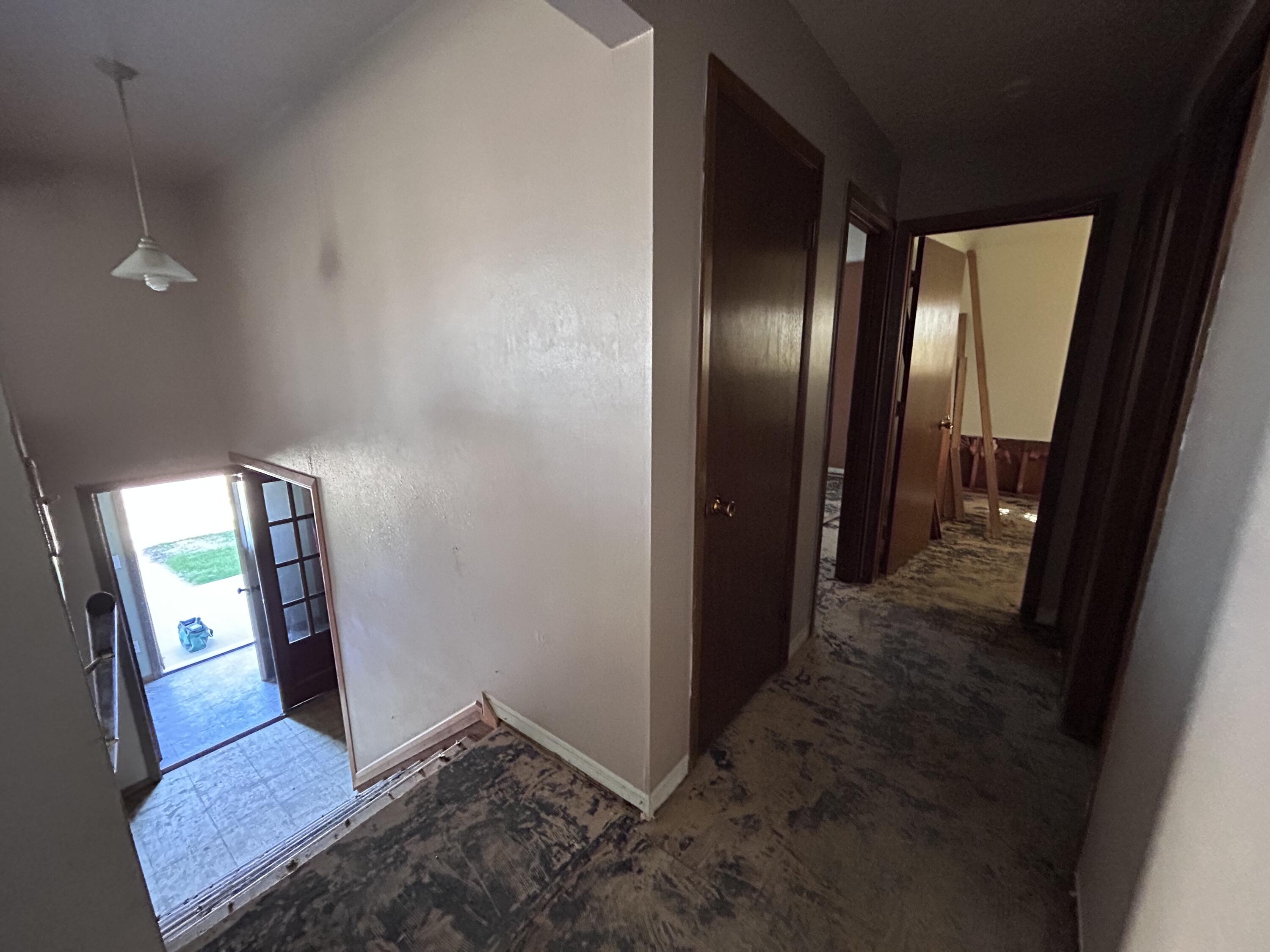 1008 Henderson Ave
