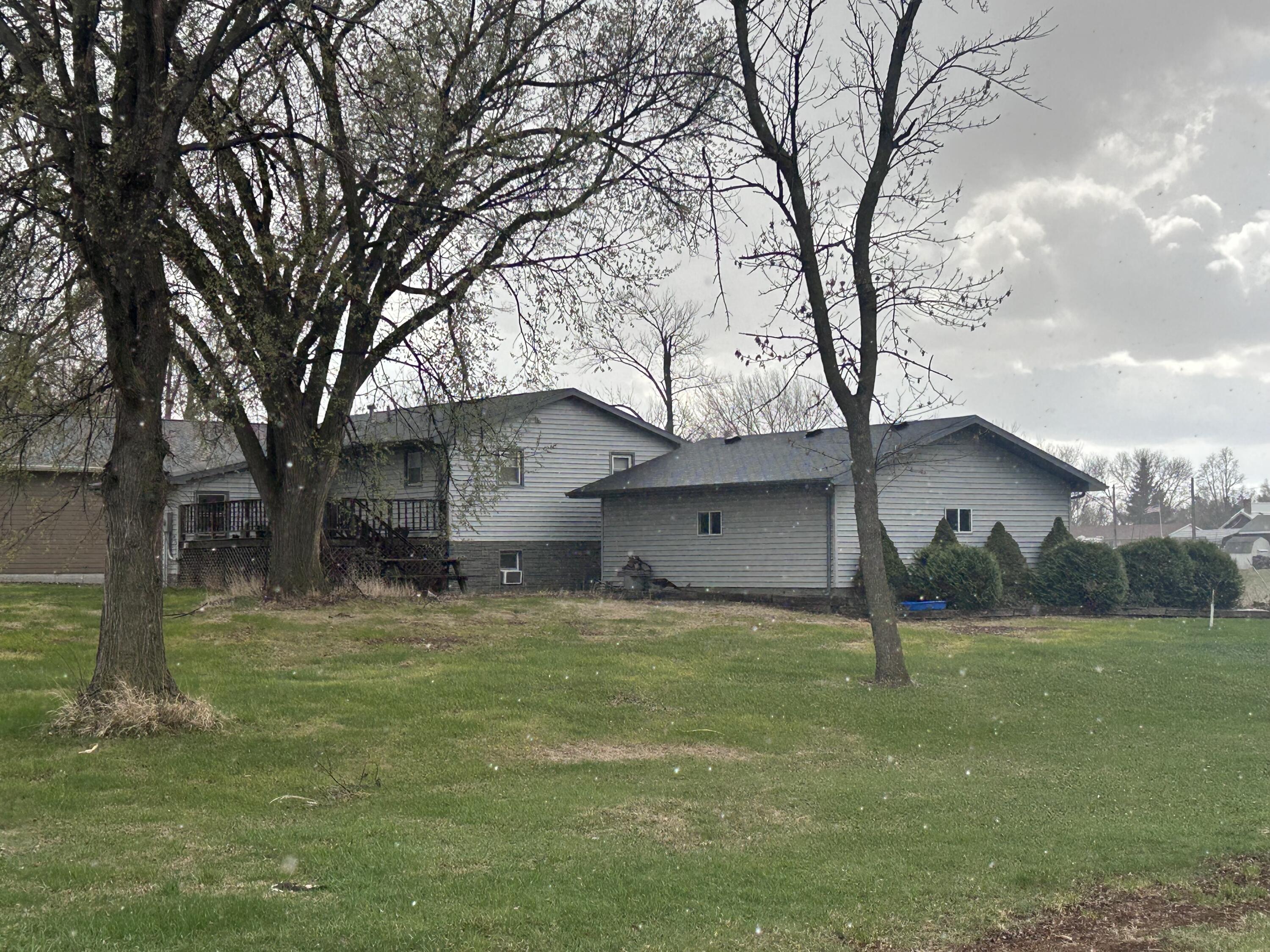 1008 Henderson Ave