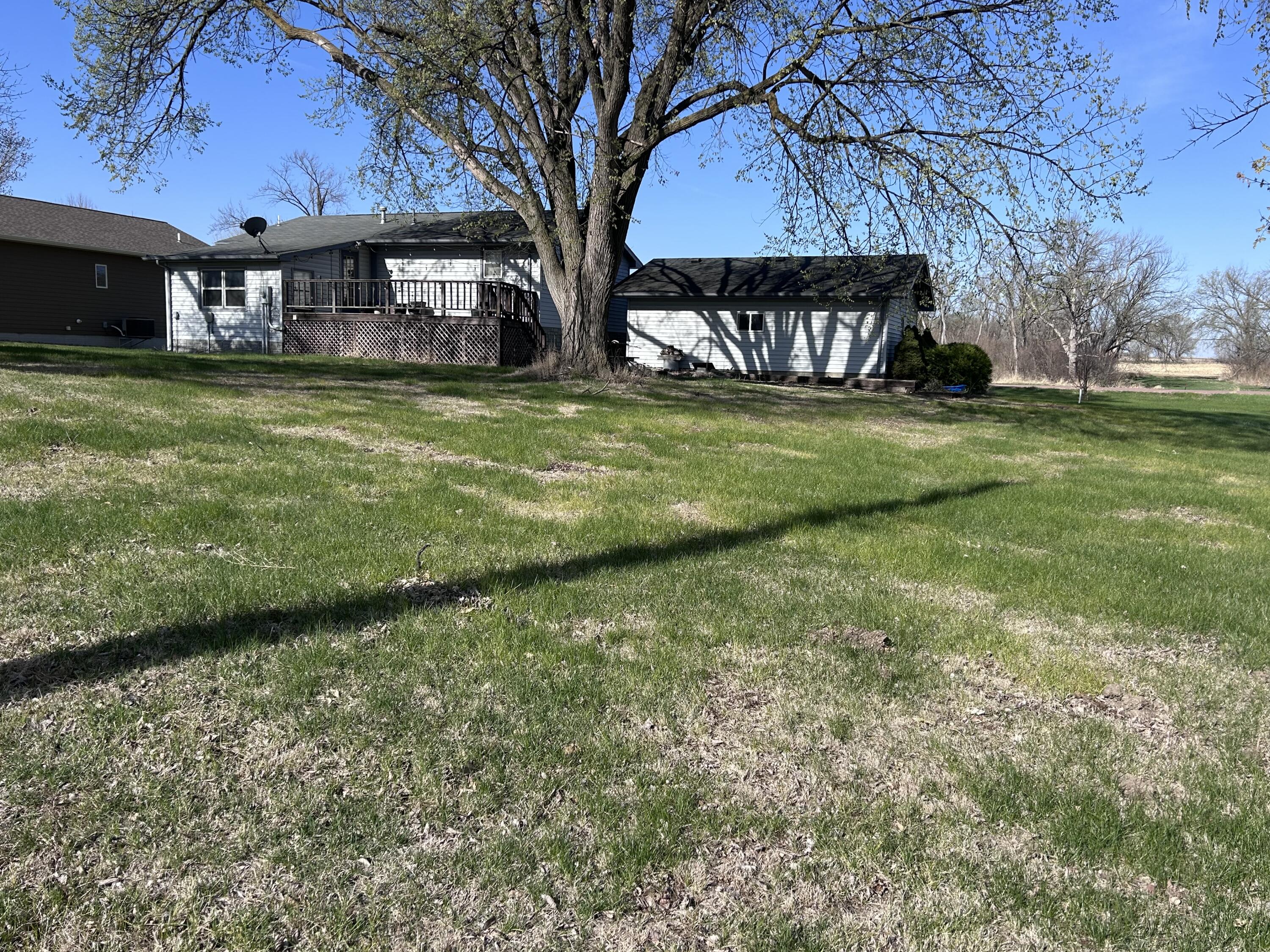 1008 Henderson Ave
