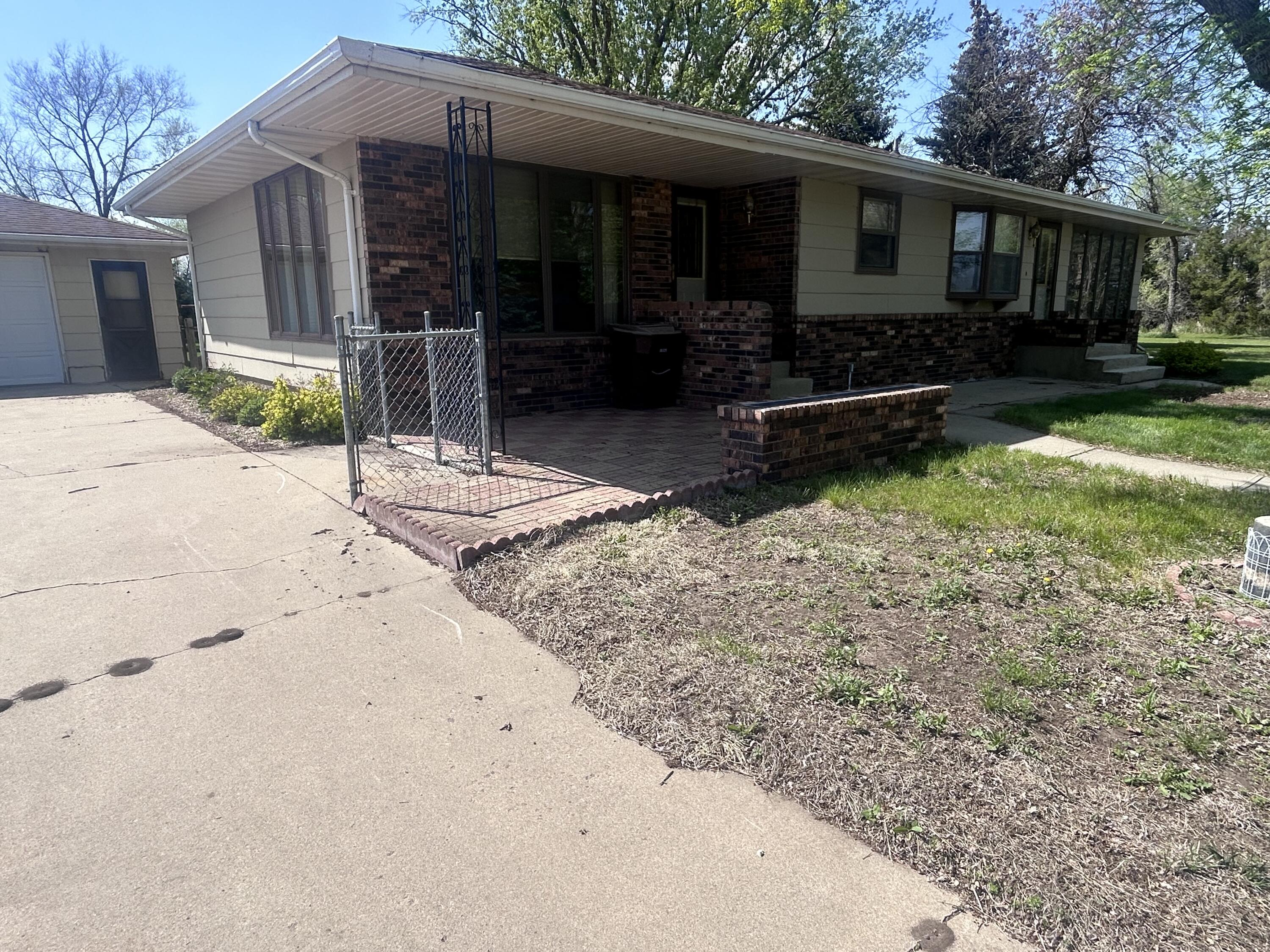 4401 N Main St
