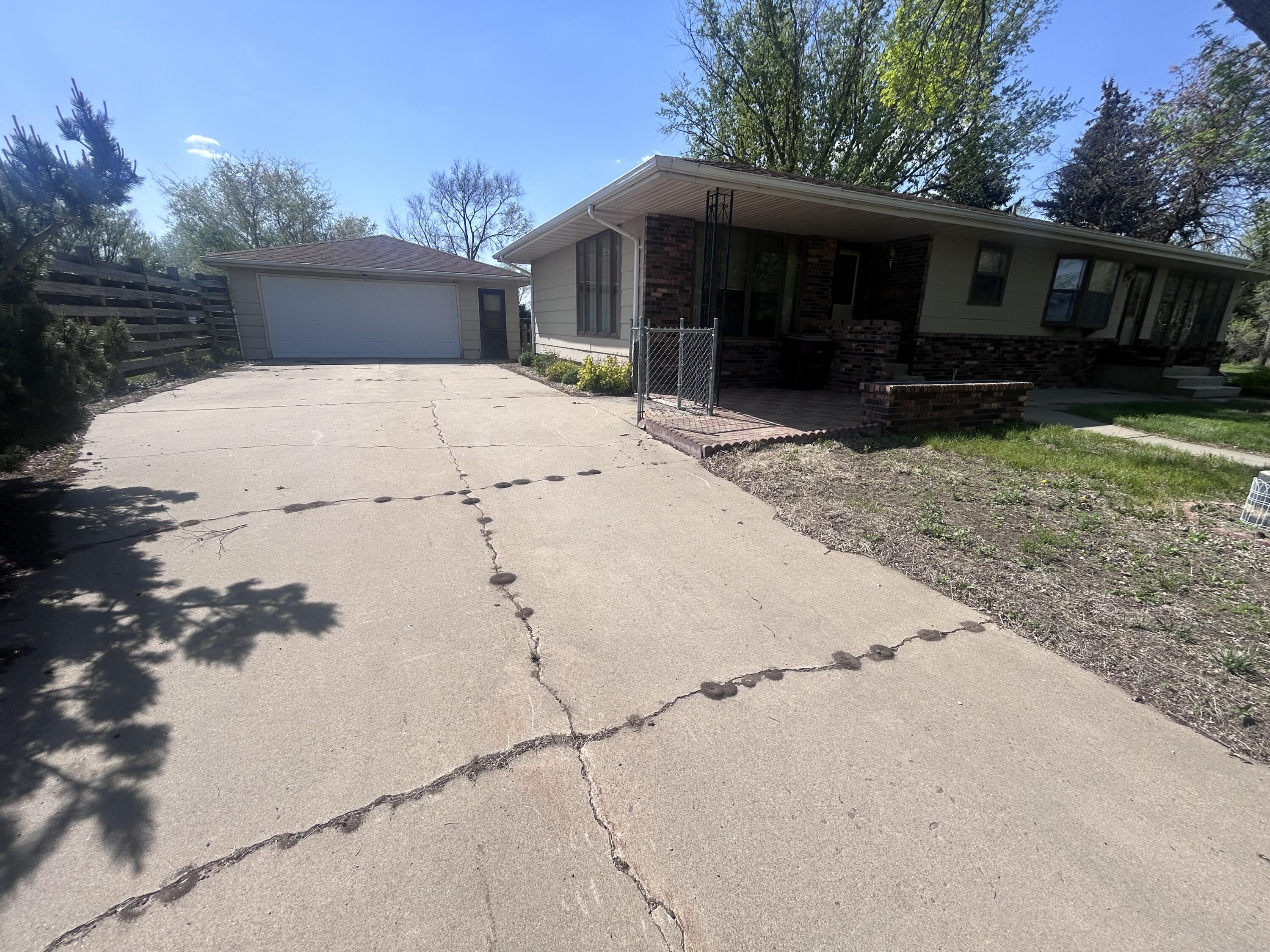 4401 N Main St
