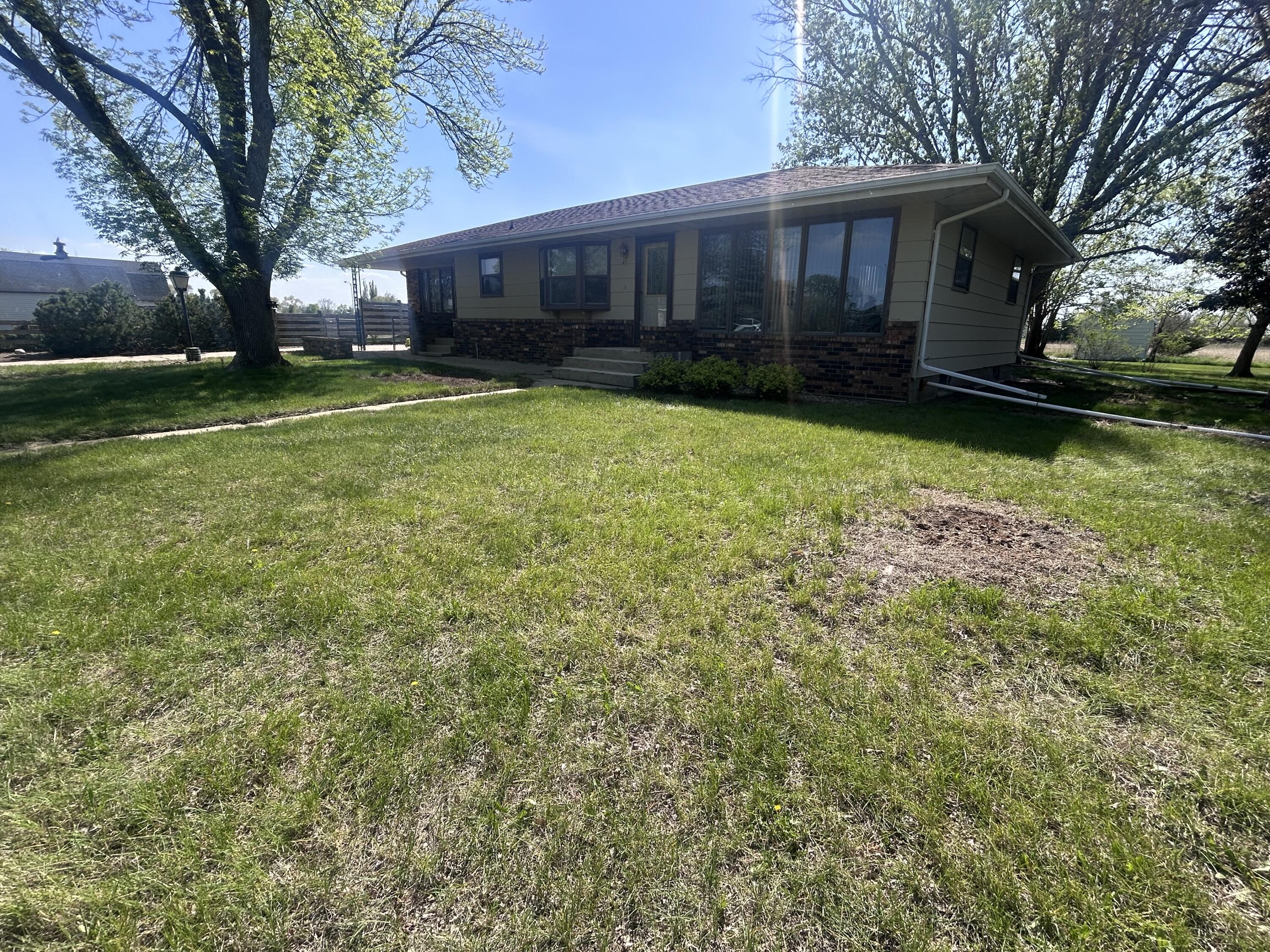 4401 N Main St