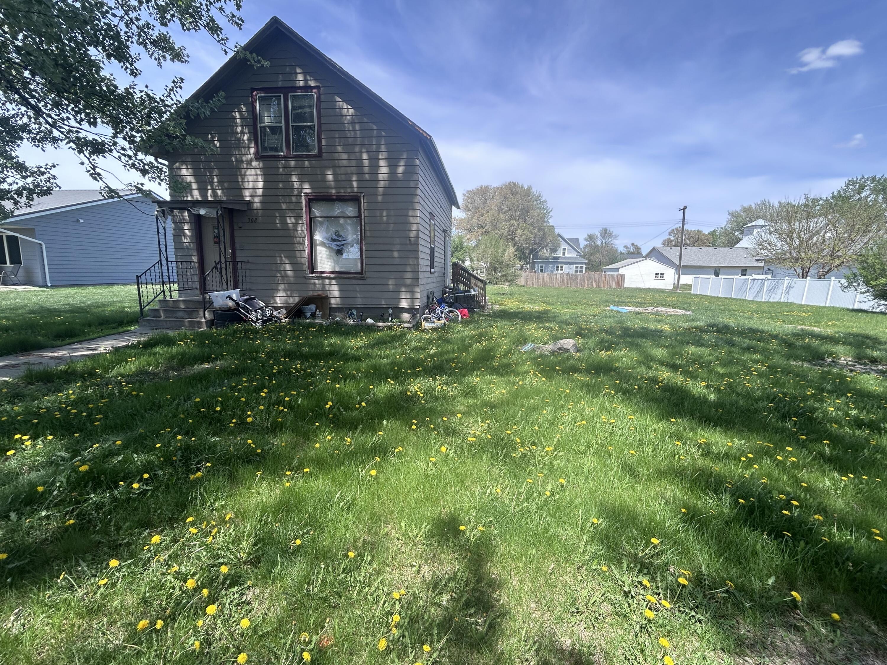 308 E 1st