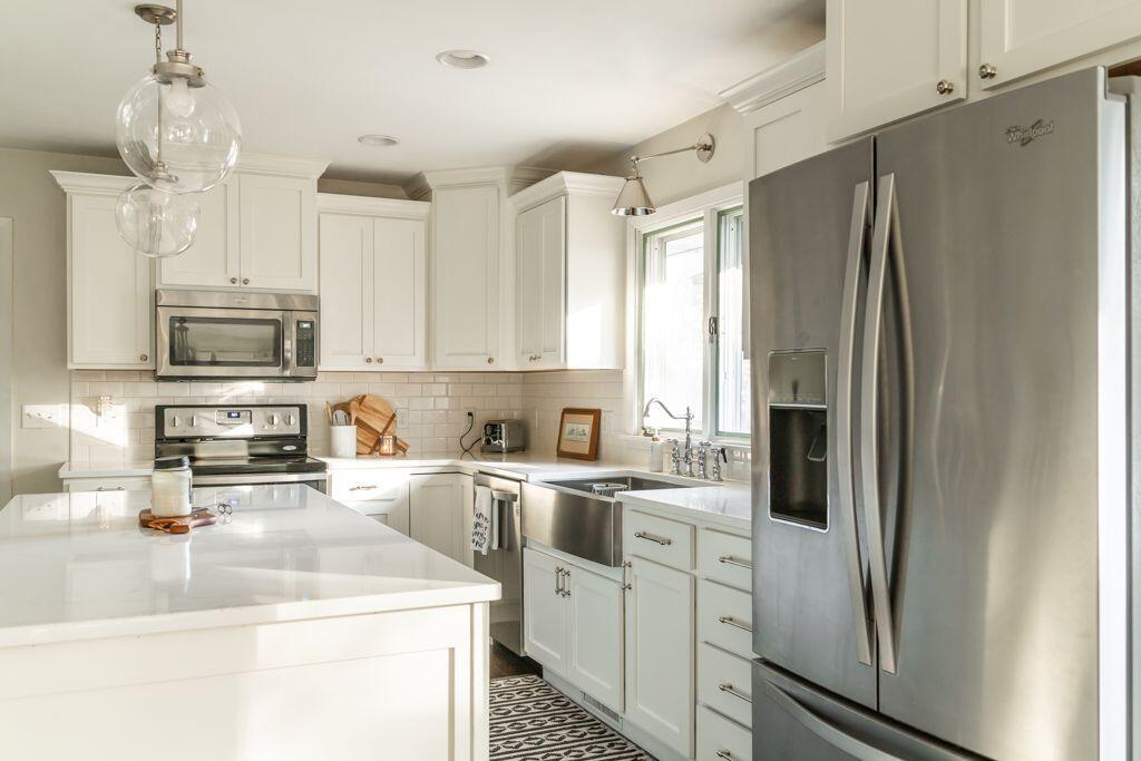 1400 W 23rd Ave