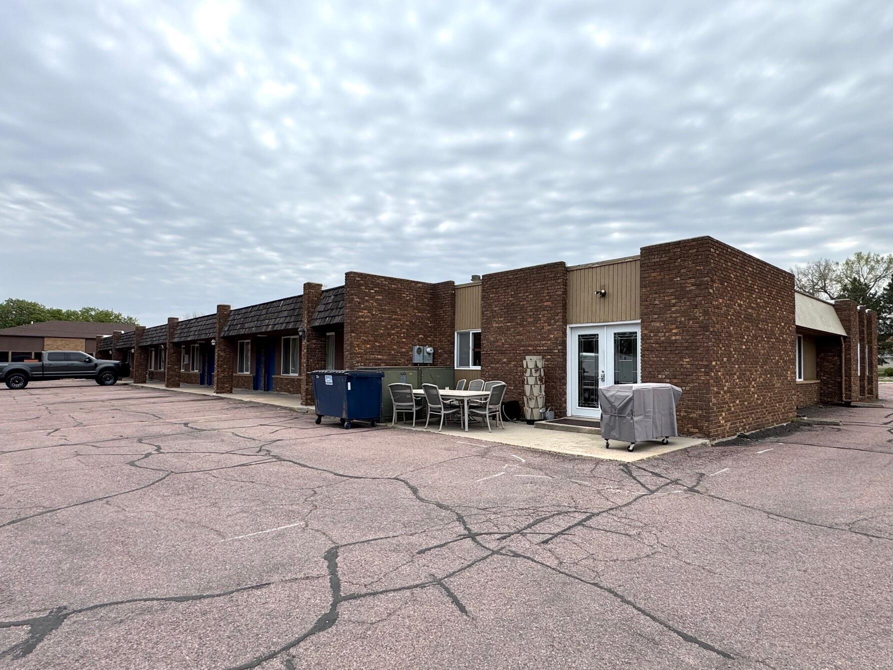 1000 W Havens Ave