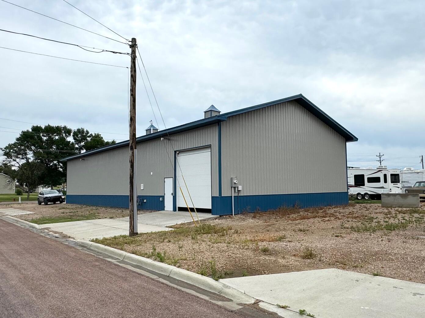 715 S Main St