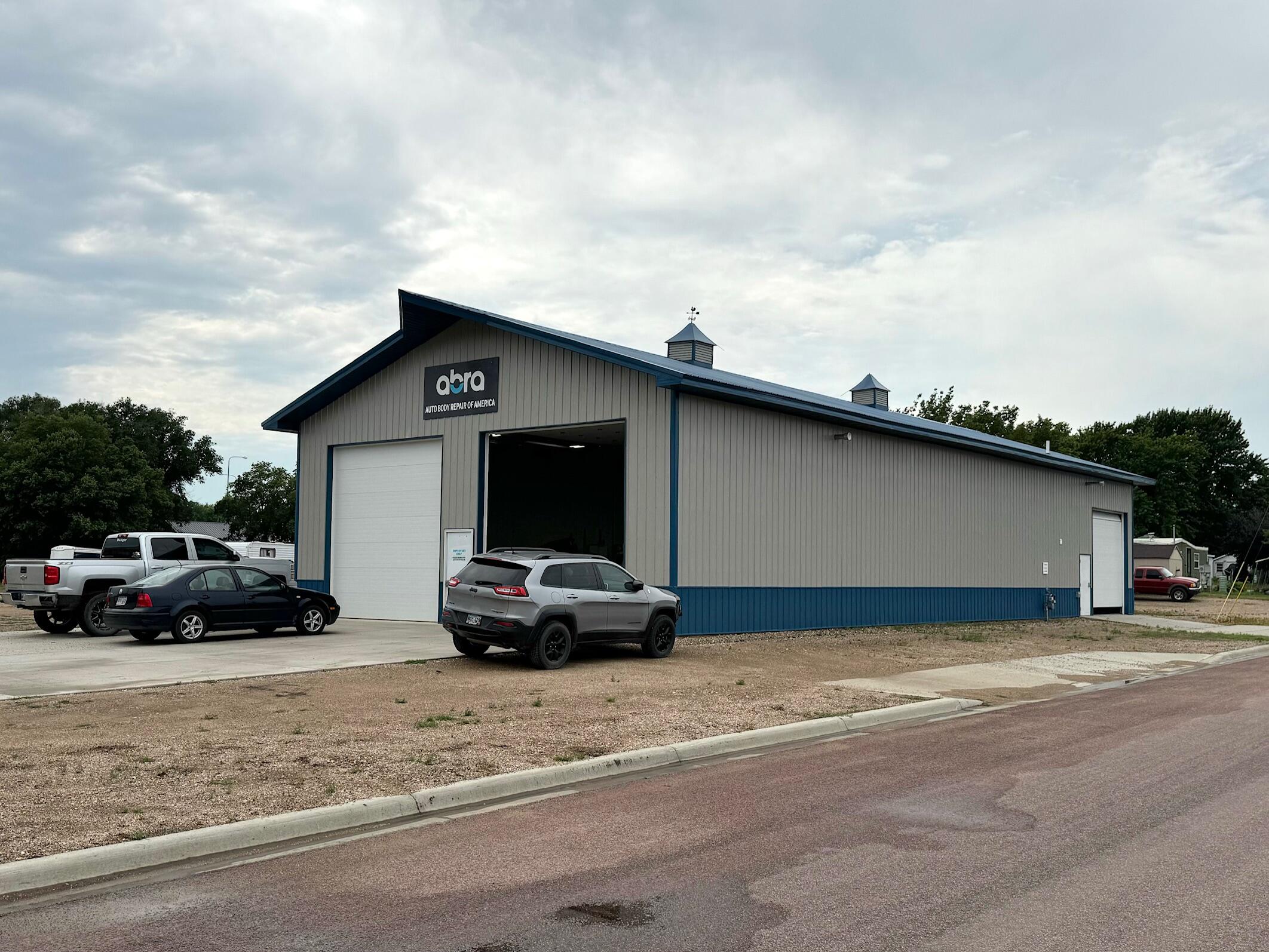 715 S Main St