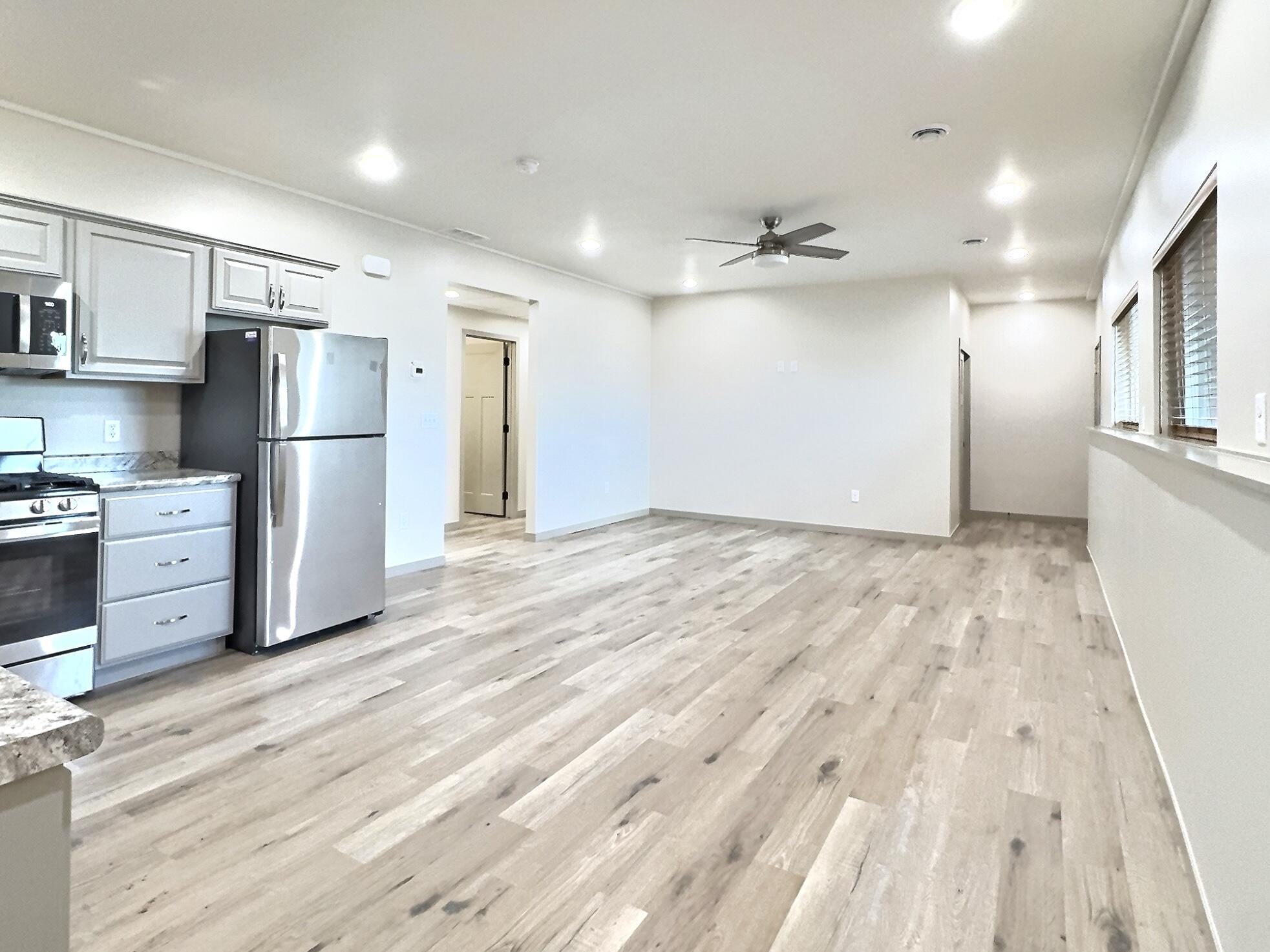 1101 S Lawler St
