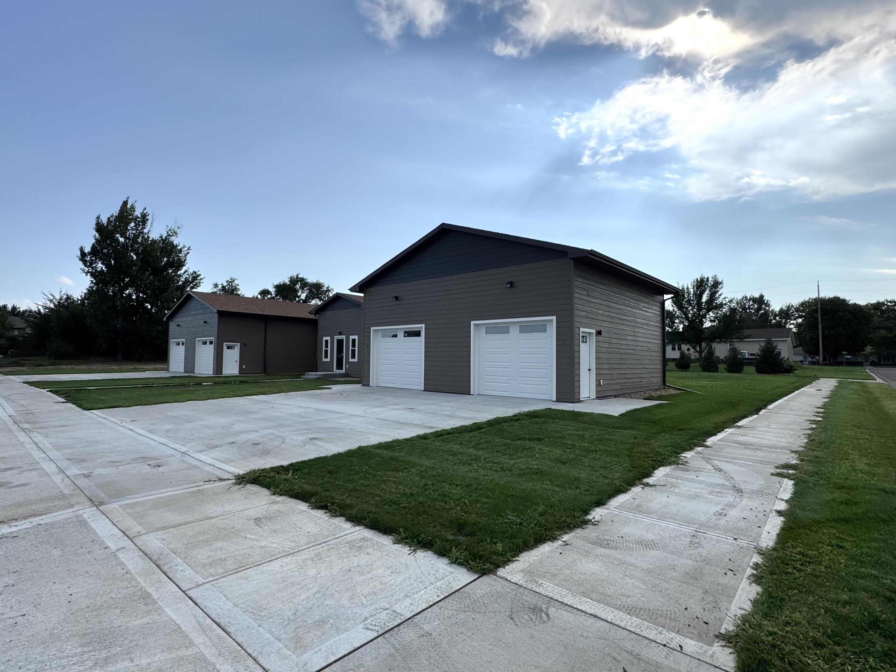 1101 S Lawler St