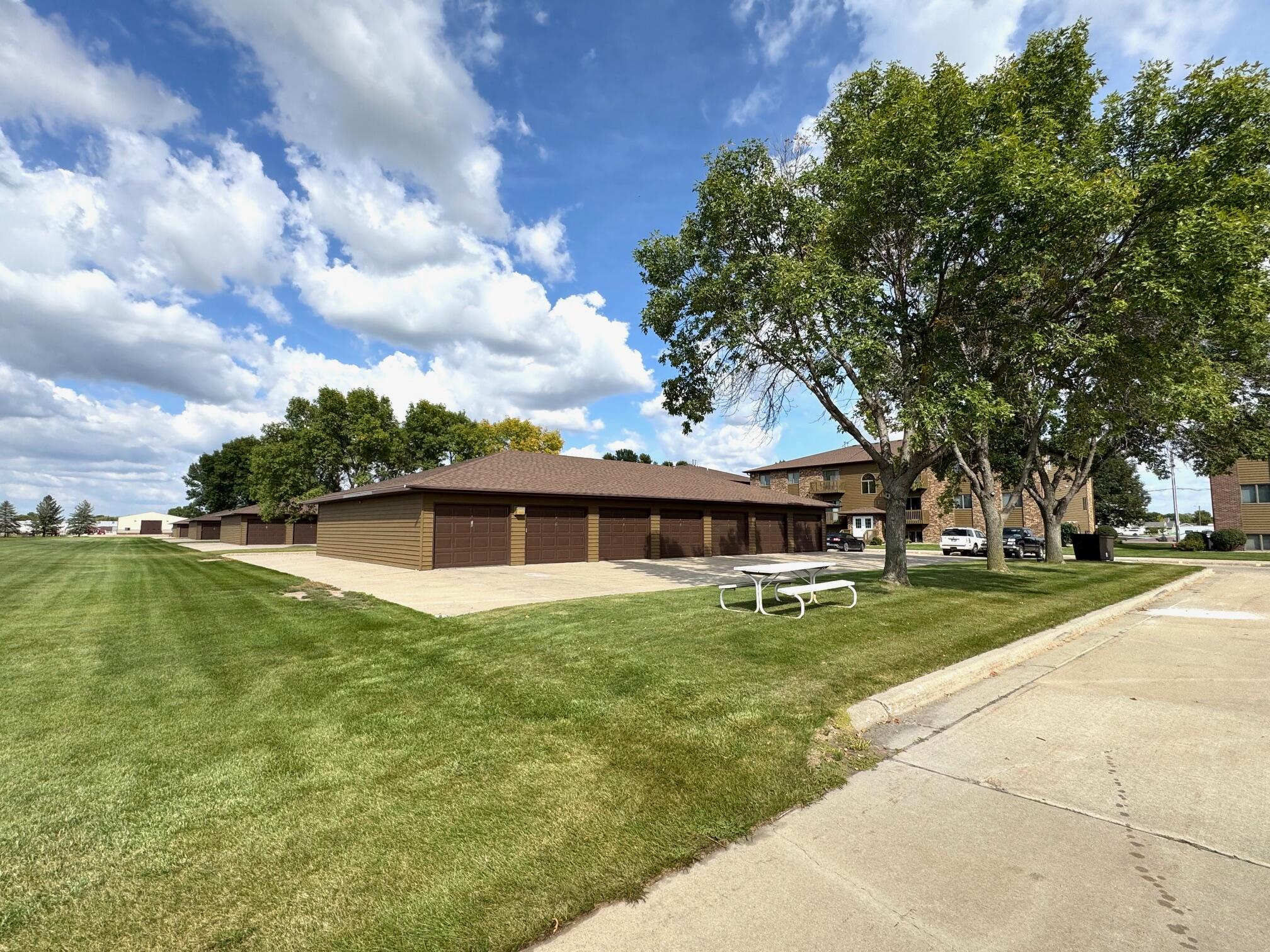 Various Kimball, Country, & Ohlman