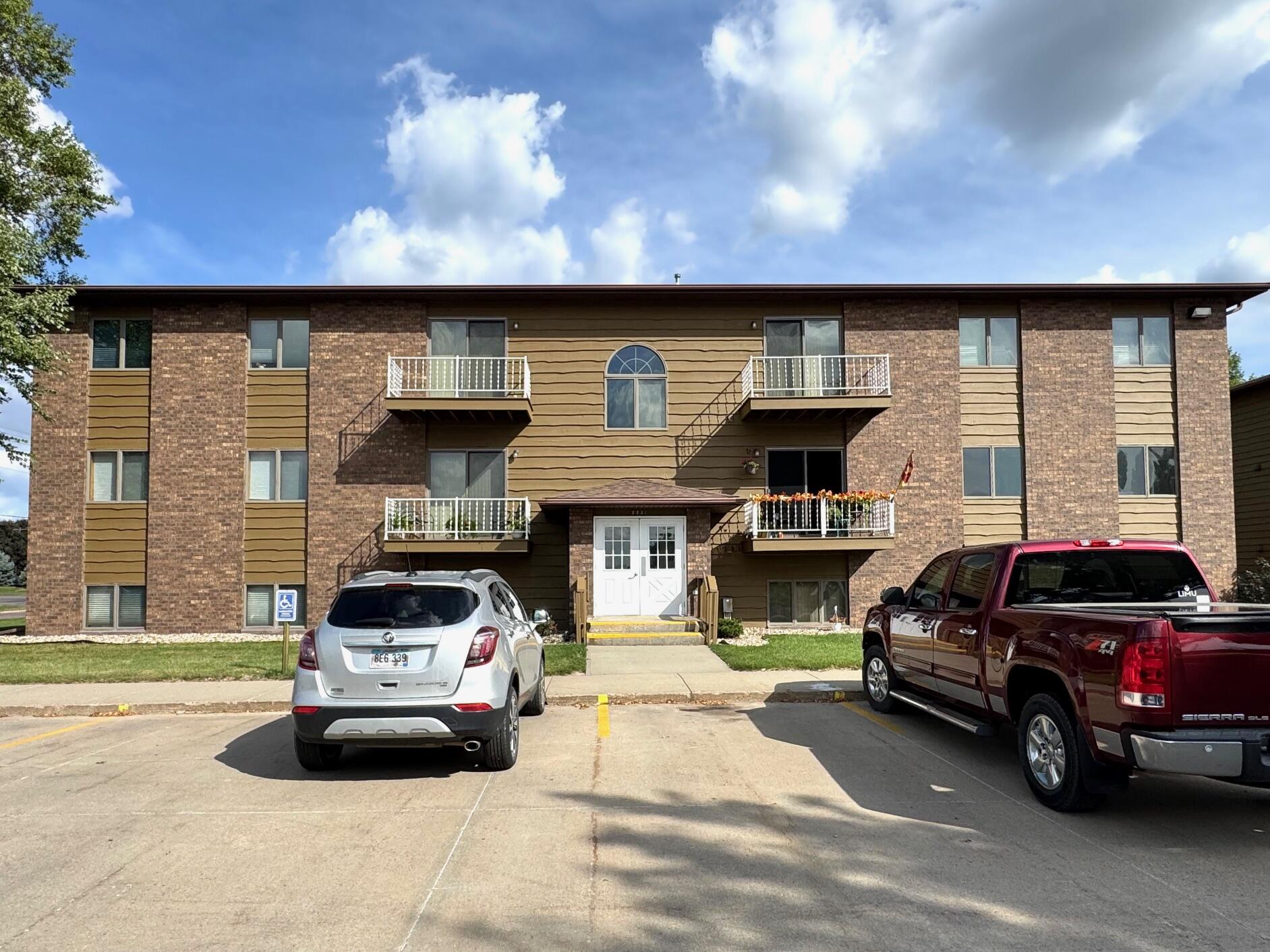 Various Kimball, Country, & Ohlman